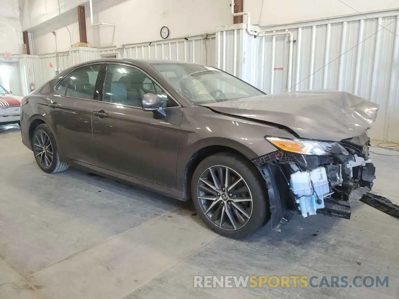 4 Photograph of a damaged car 4T1F11AK0NU063737 TOYOTA CAMRY 2022