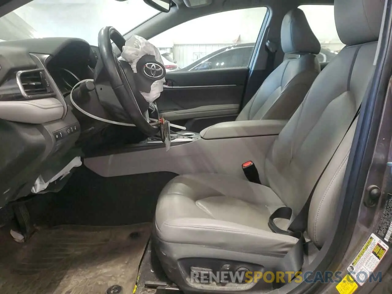 7 Photograph of a damaged car 4T1F11AK0NU063737 TOYOTA CAMRY 2022