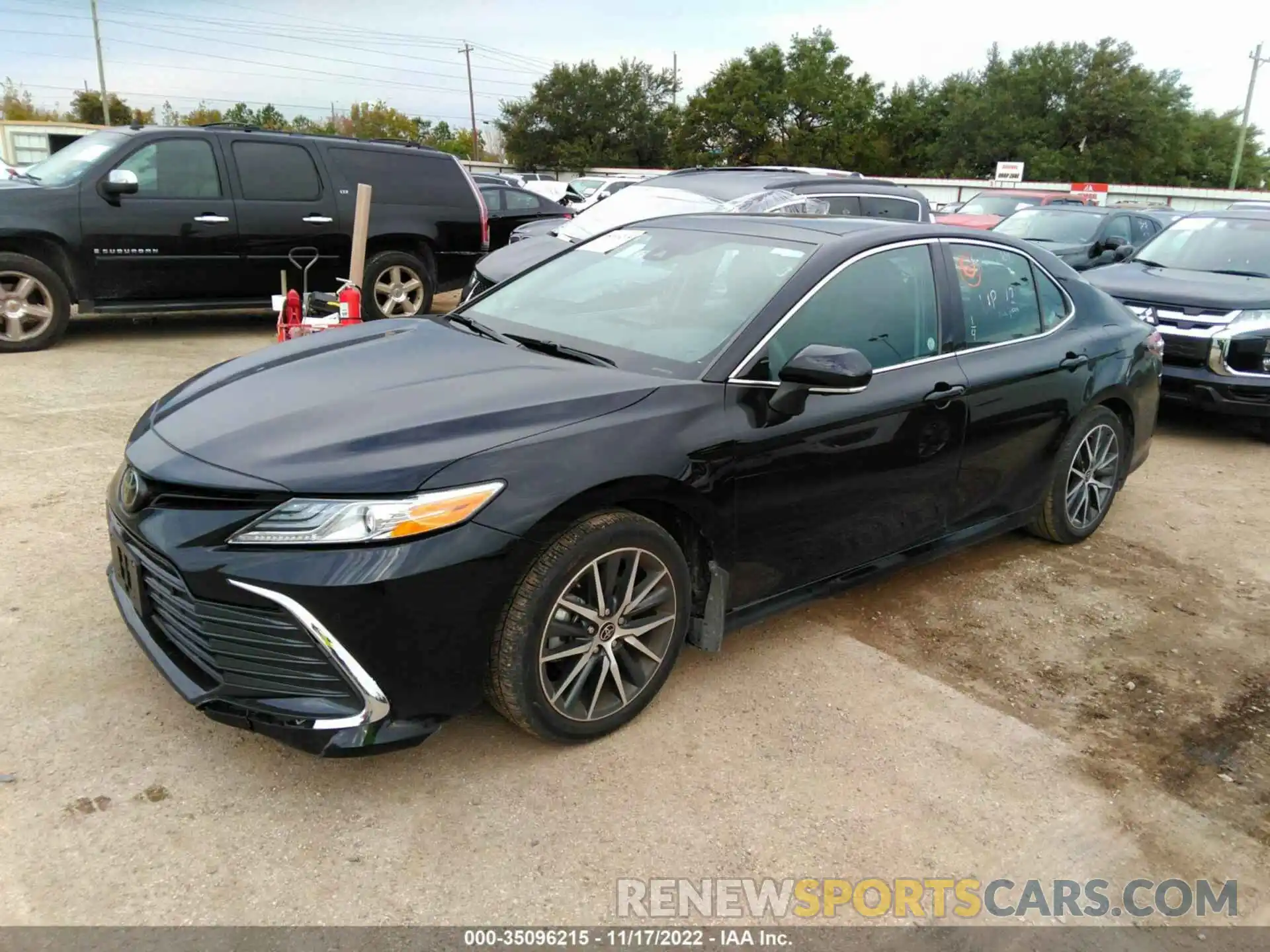 2 Photograph of a damaged car 4T1F11AK1NU009119 TOYOTA CAMRY 2022