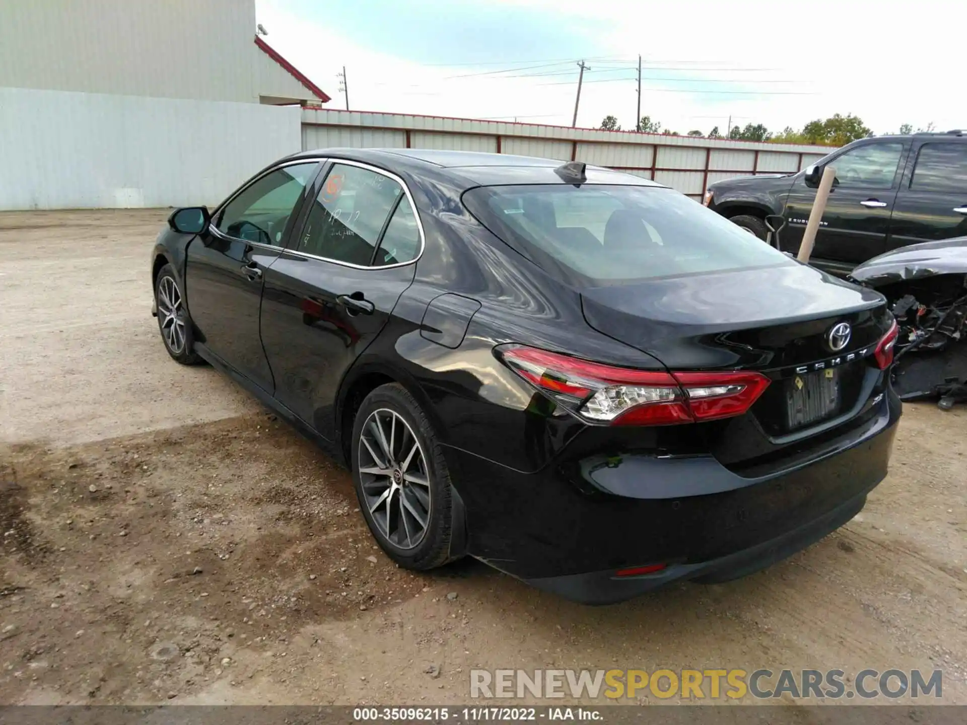 3 Photograph of a damaged car 4T1F11AK1NU009119 TOYOTA CAMRY 2022