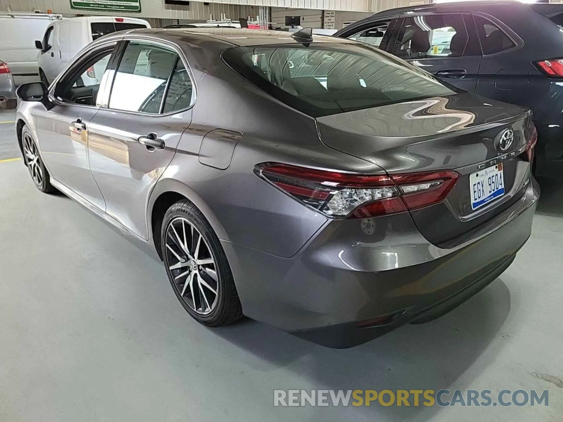 19 Photograph of a damaged car 4T1F11AK3NU021823 TOYOTA CAMRY 2022