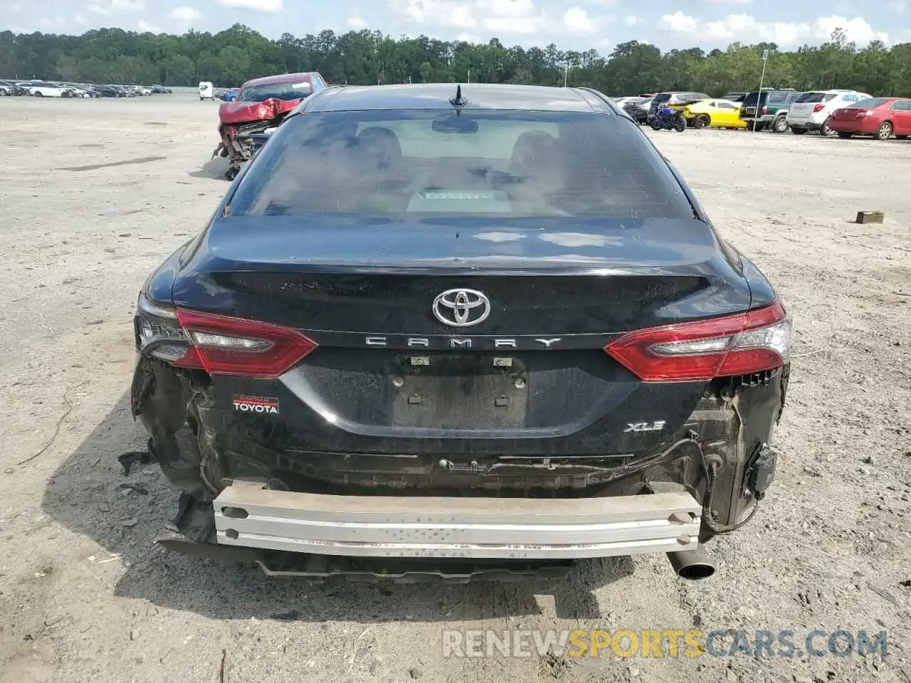 6 Photograph of a damaged car 4T1F11AK5NU035805 TOYOTA CAMRY 2022