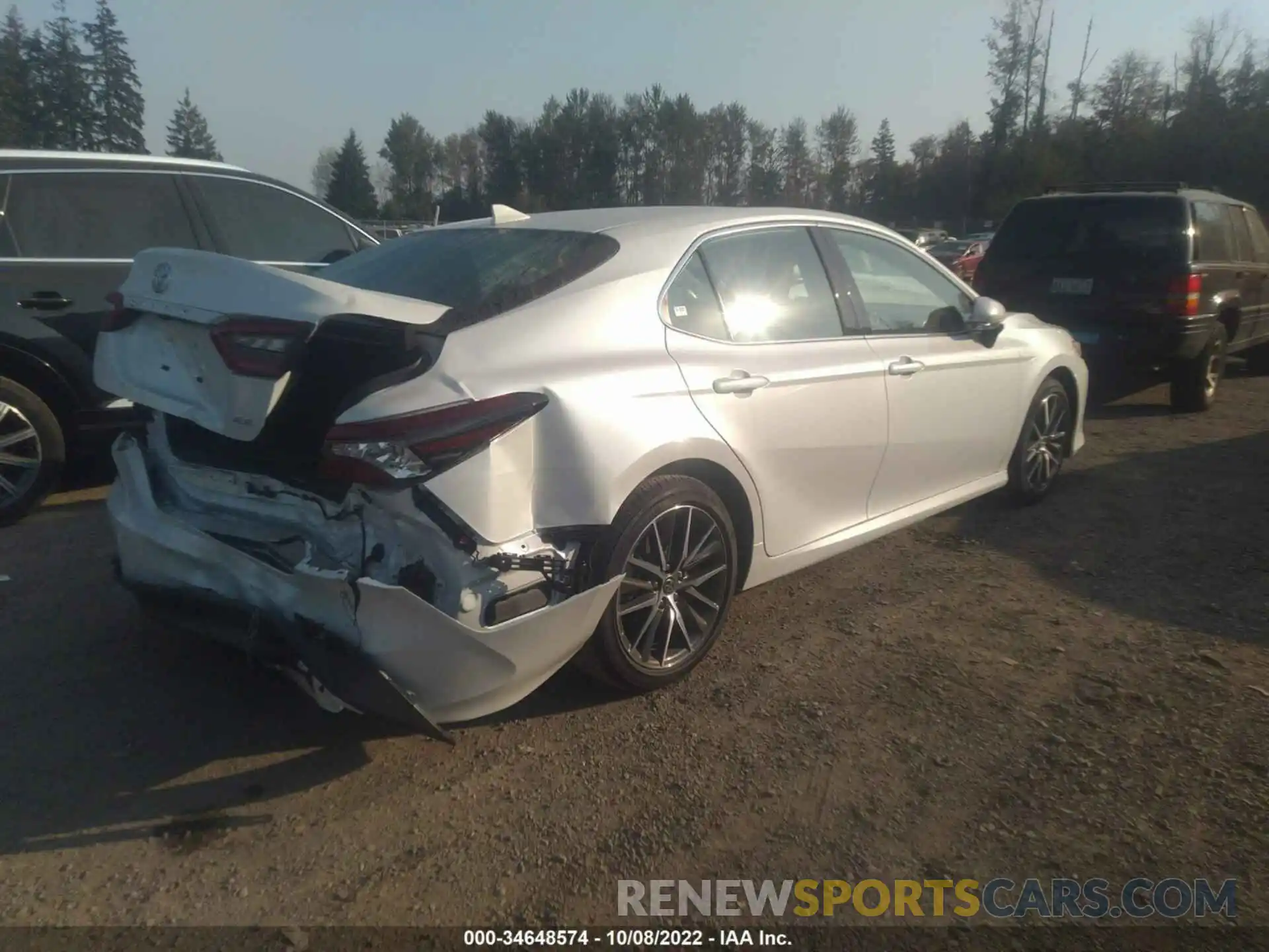 4 Photograph of a damaged car 4T1F11AK6NU717298 TOYOTA CAMRY 2022