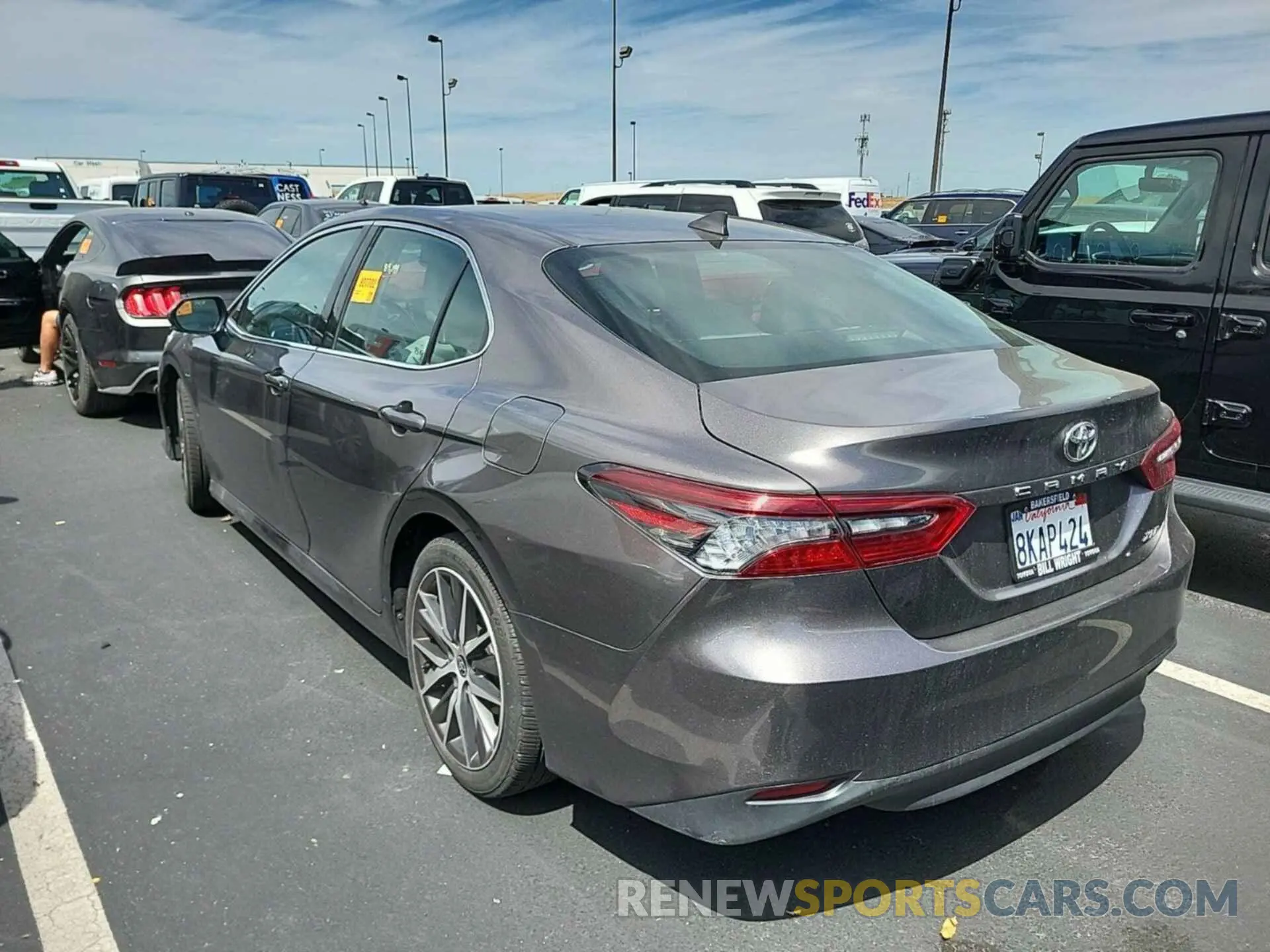 21 Photograph of a damaged car 4T1F11AK7NU021419 TOYOTA CAMRY 2022