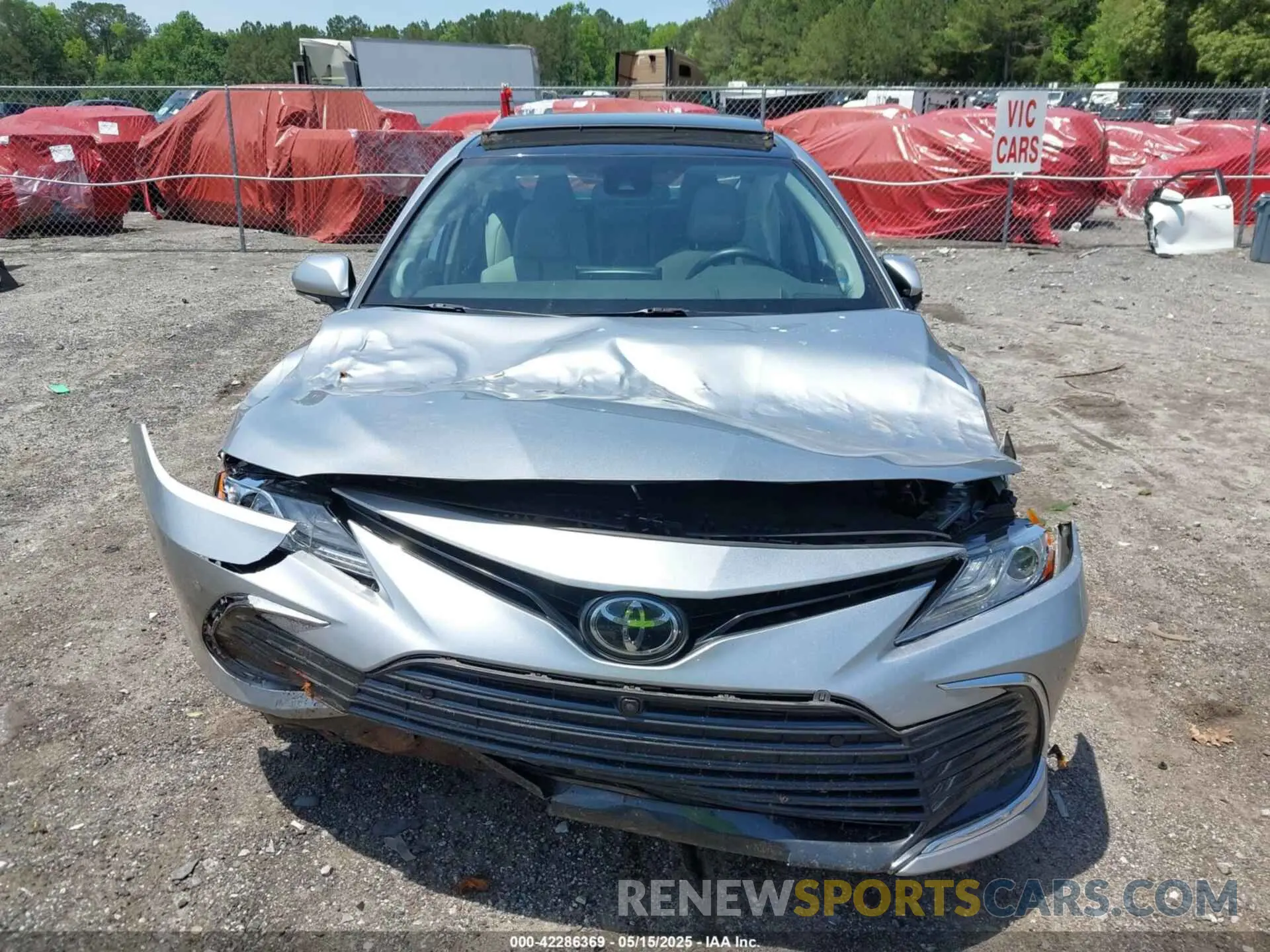 12 Photograph of a damaged car 4T1F11AK7NU712529 TOYOTA CAMRY 2022