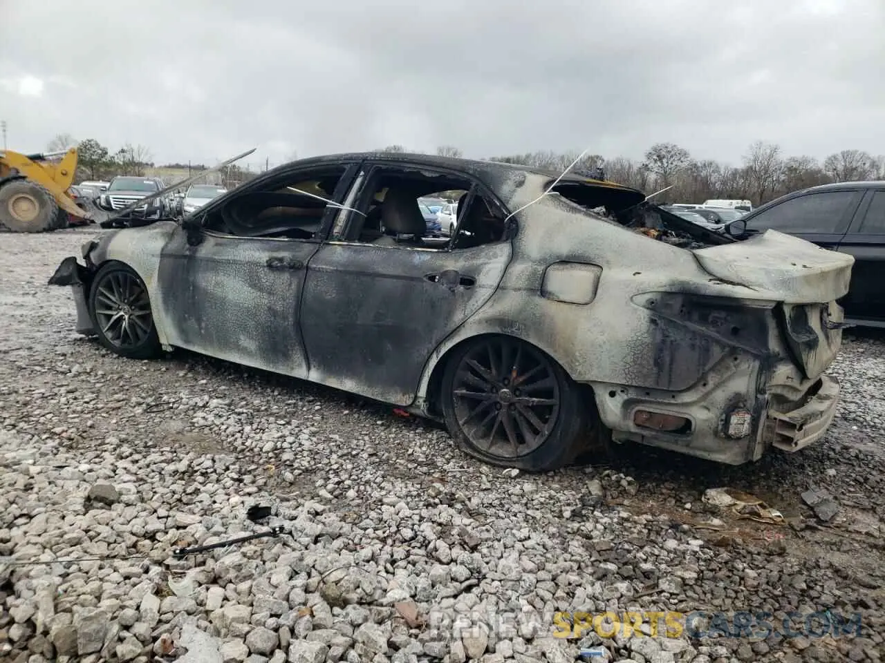 2 Photograph of a damaged car 4T1F11AK9NU068354 TOYOTA CAMRY 2022