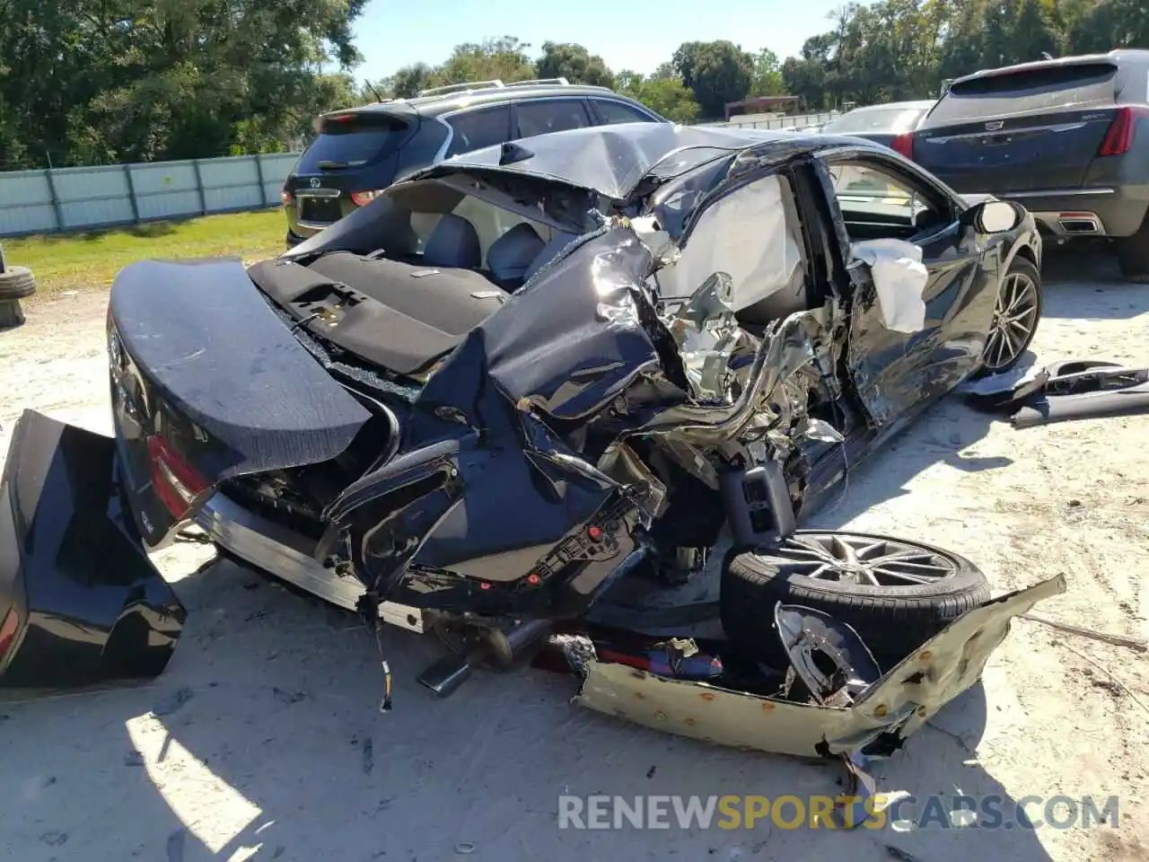 4 Photograph of a damaged car 4T1F11AKXNU064782 TOYOTA CAMRY 2022