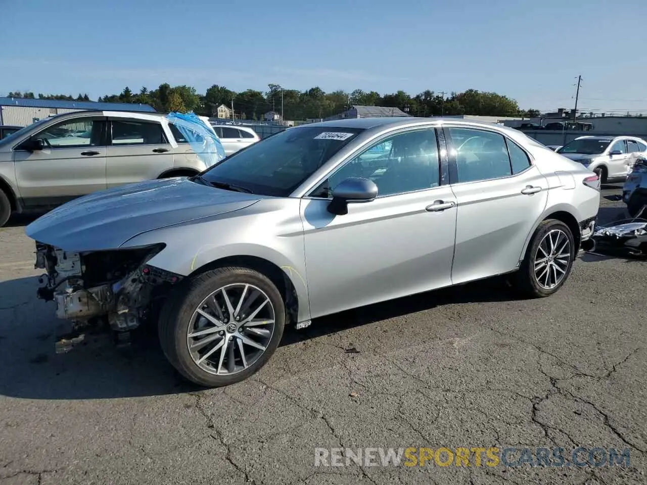 1 Photograph of a damaged car 4T1F11BK0NU049271 TOYOTA CAMRY 2022