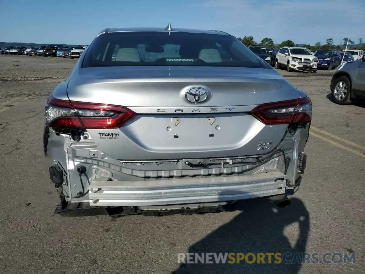 6 Photograph of a damaged car 4T1F11BK0NU049271 TOYOTA CAMRY 2022