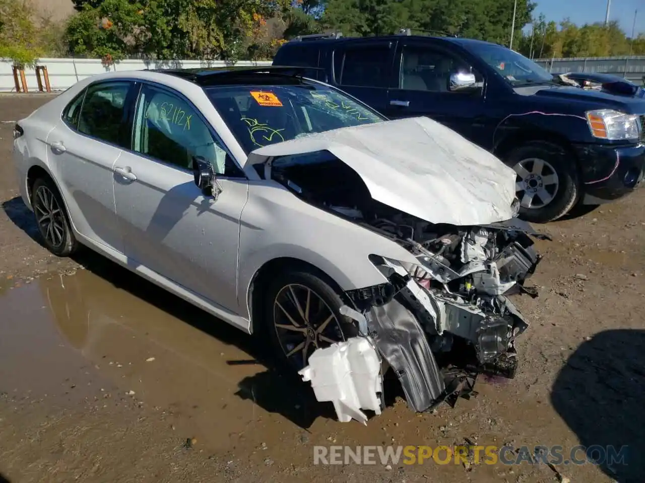 1 Photograph of a damaged car 4T1F11BK0NU051005 TOYOTA CAMRY 2022