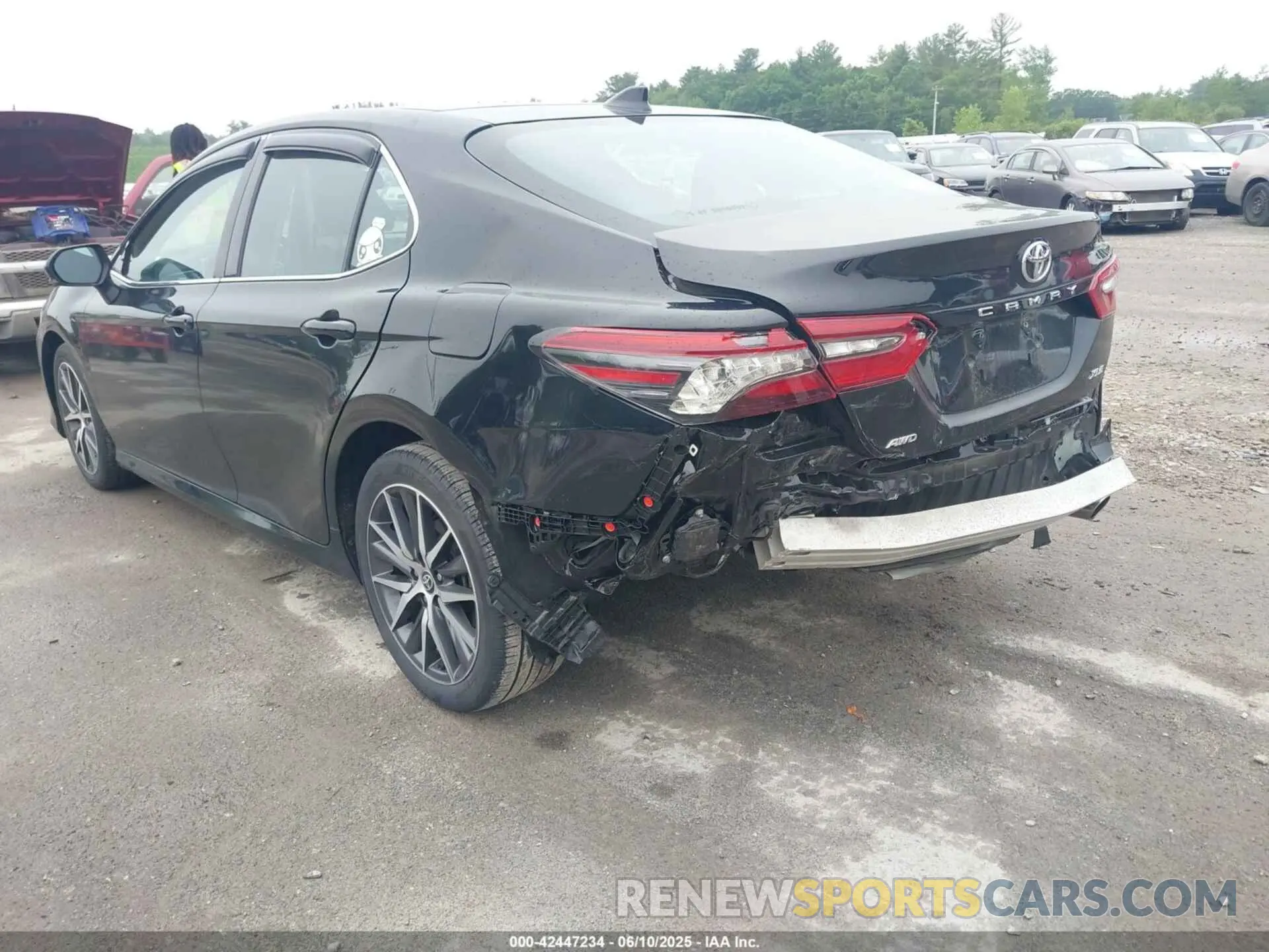 6 Photograph of a damaged car 4T1F11BK5NU063148 TOYOTA CAMRY 2022