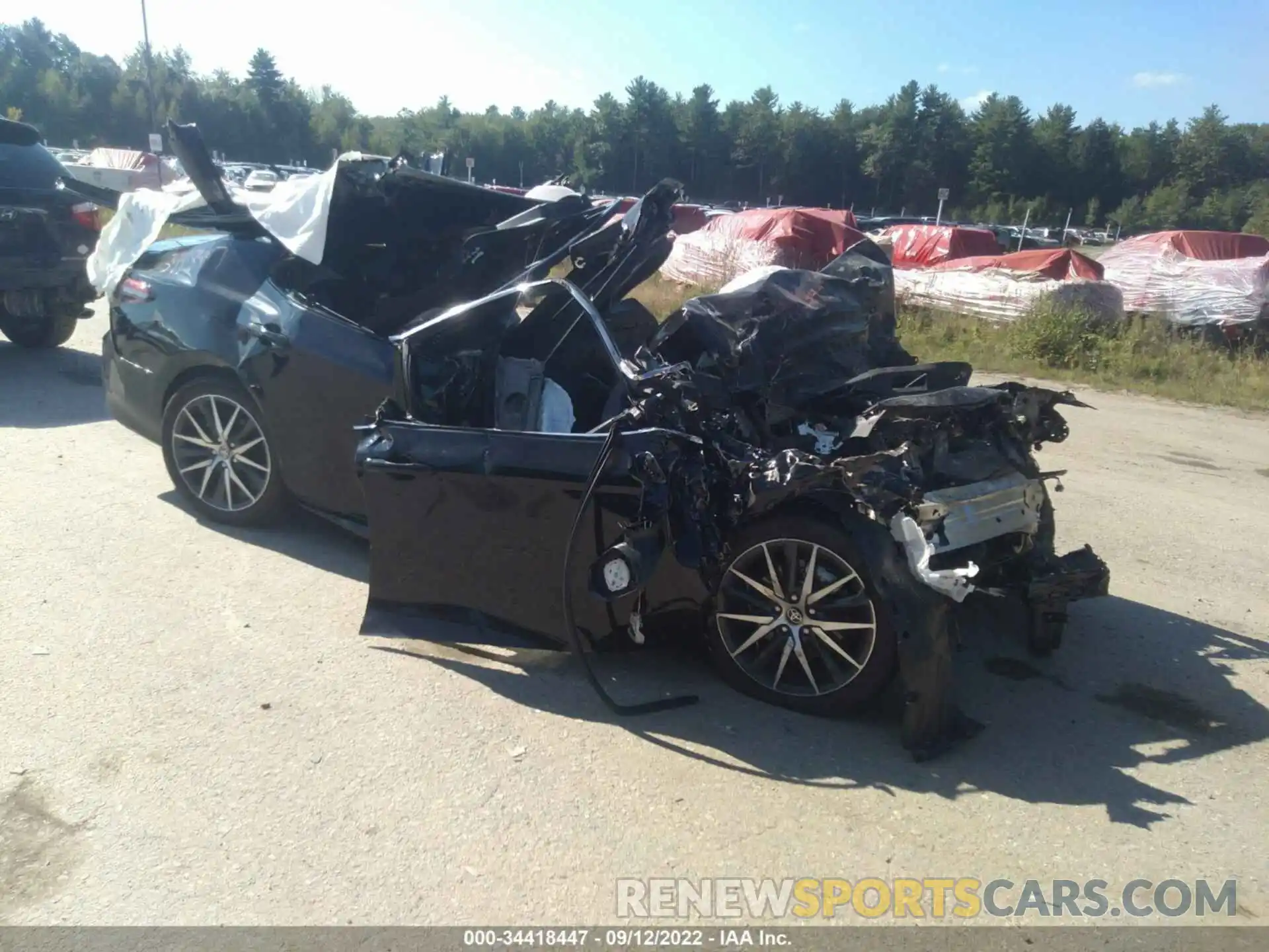 1 Photograph of a damaged car 4T1F11BK6NU056788 TOYOTA CAMRY 2022