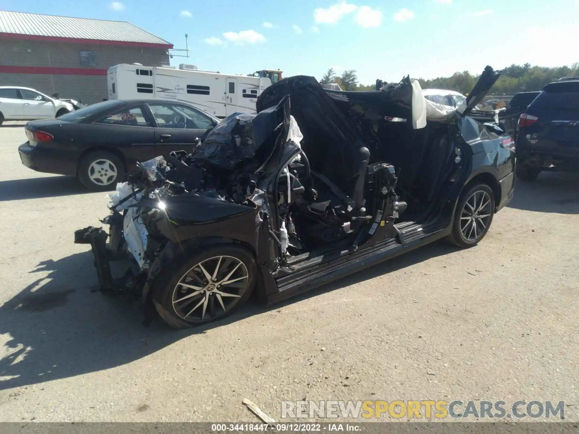 2 Photograph of a damaged car 4T1F11BK6NU056788 TOYOTA CAMRY 2022