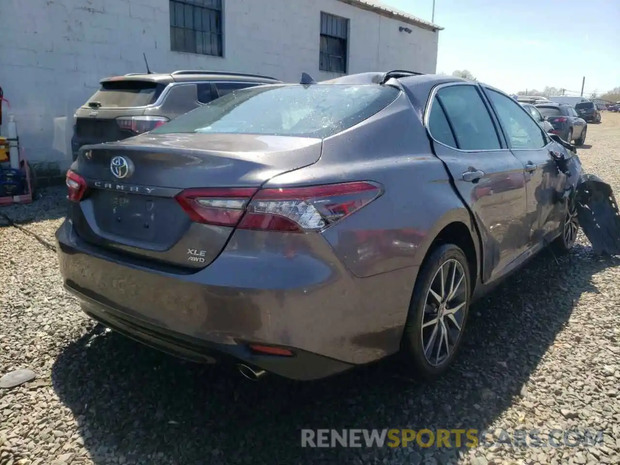 4 Photograph of a damaged car 4T1F11BK6NU056970 TOYOTA CAMRY 2022