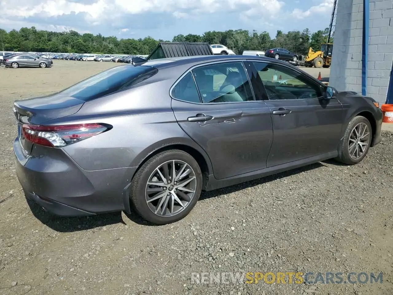 3 Photograph of a damaged car 4T1F11BK7NU065547 TOYOTA CAMRY 2022