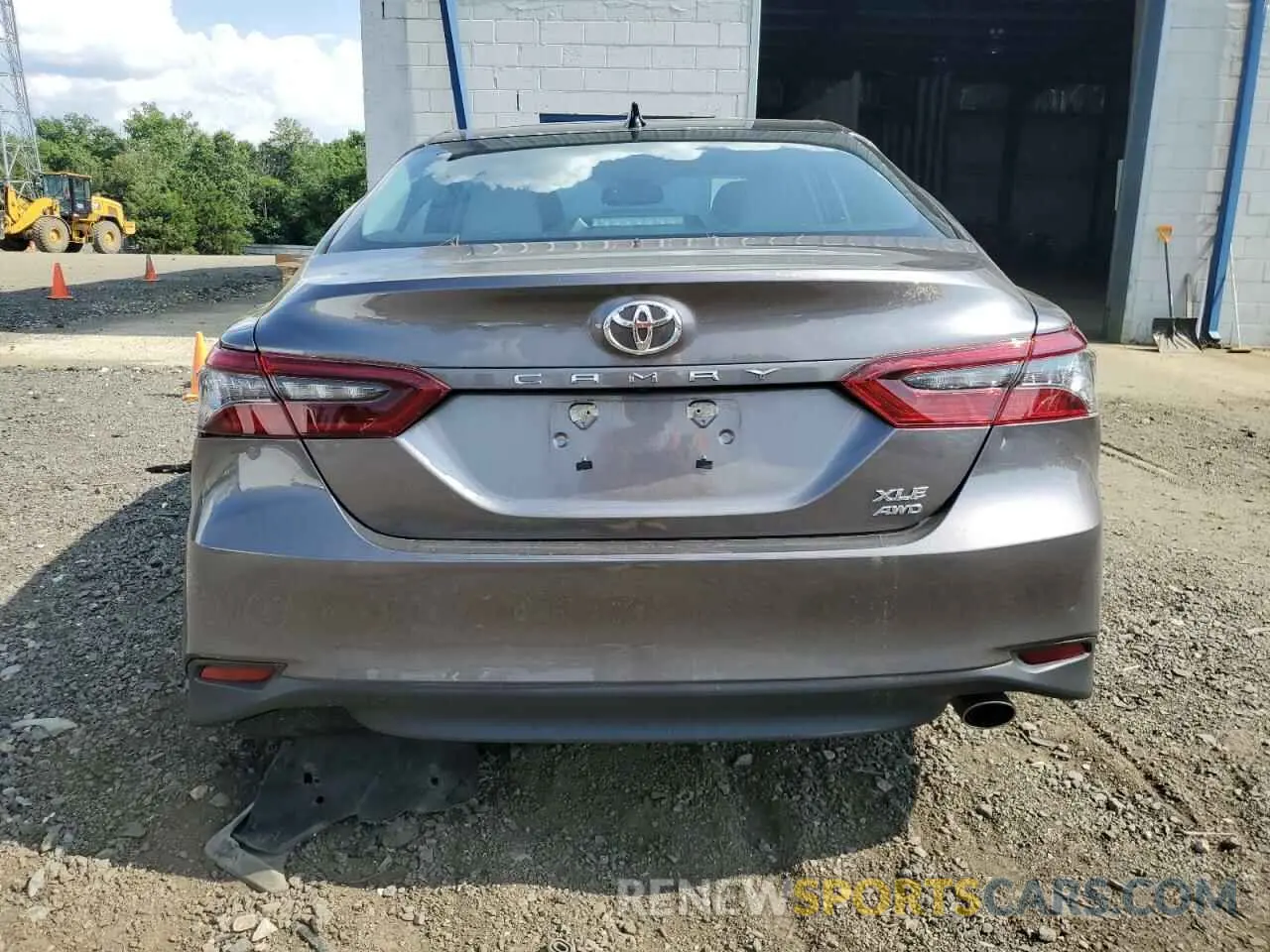 6 Photograph of a damaged car 4T1F11BK7NU065547 TOYOTA CAMRY 2022