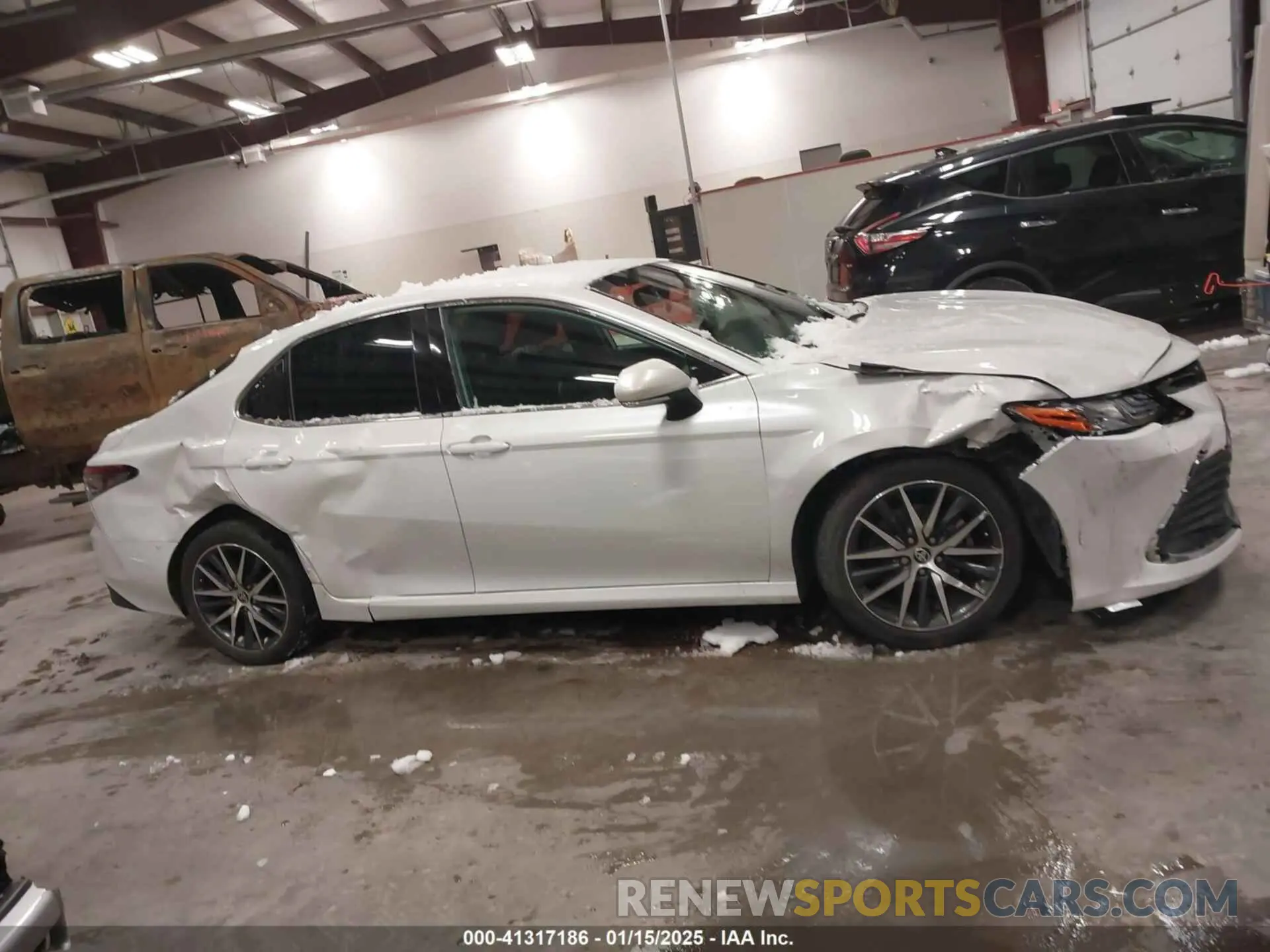 13 Photograph of a damaged car 4T1F31AK0NU588162 TOYOTA CAMRY 2022