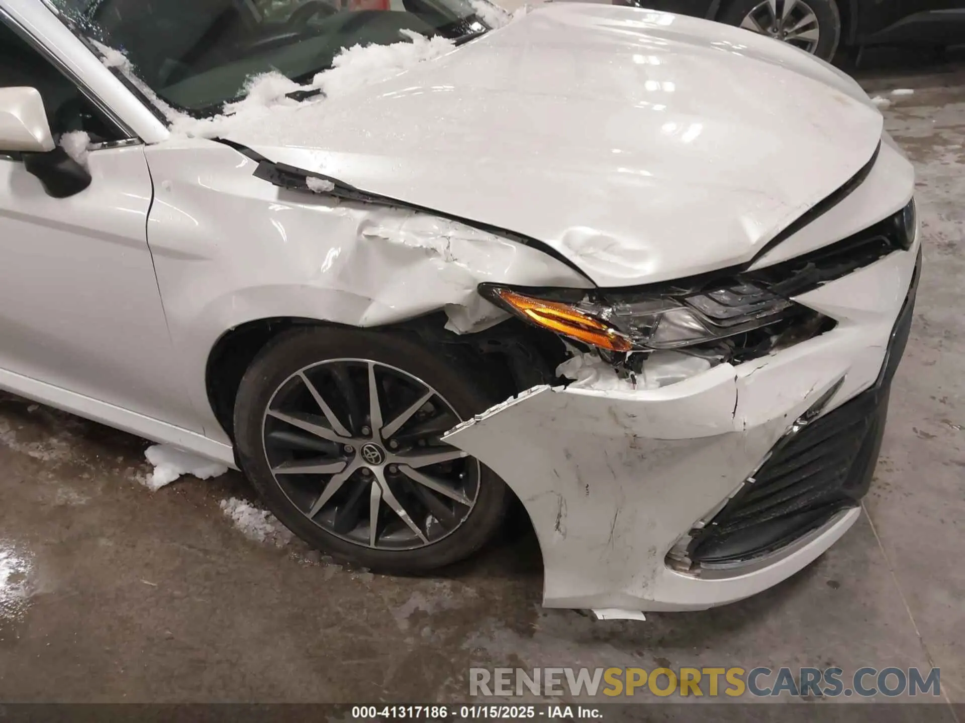 6 Photograph of a damaged car 4T1F31AK0NU588162 TOYOTA CAMRY 2022