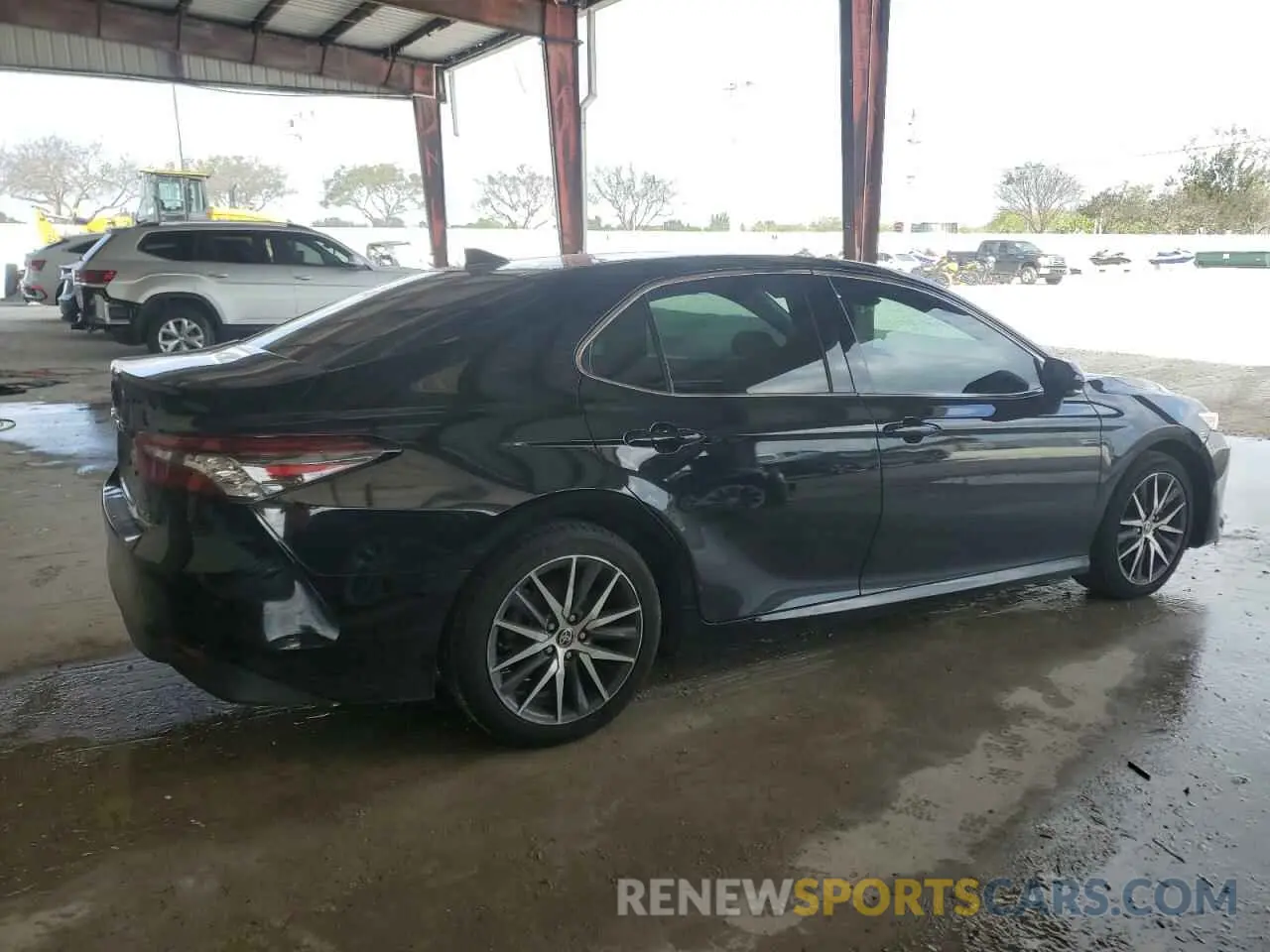 3 Photograph of a damaged car 4T1F31AK0NU588940 TOYOTA CAMRY 2022