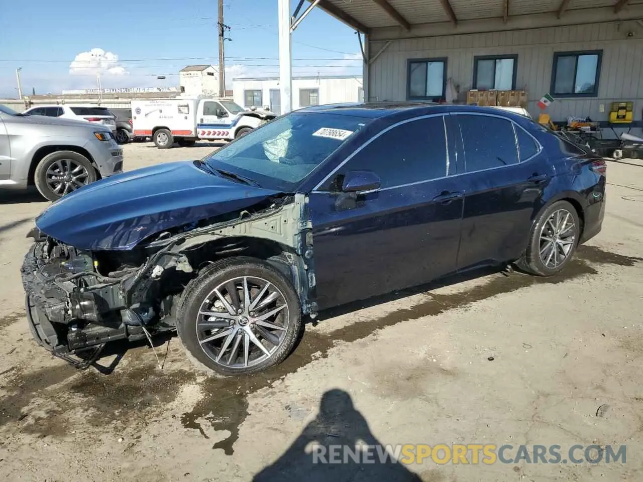 1 Photograph of a damaged car 4T1F31AK1NU576554 TOYOTA CAMRY 2022