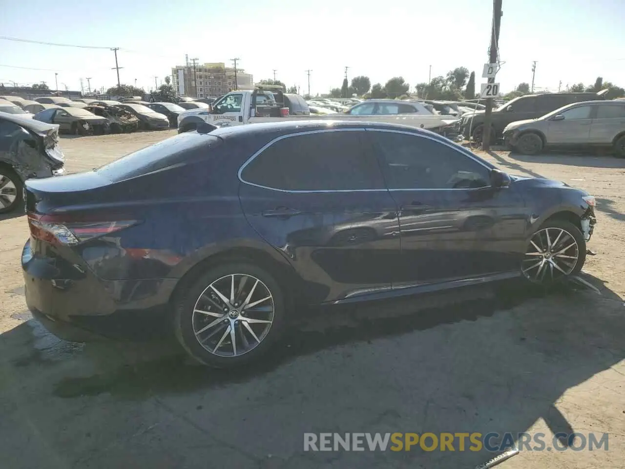 3 Photograph of a damaged car 4T1F31AK1NU576554 TOYOTA CAMRY 2022