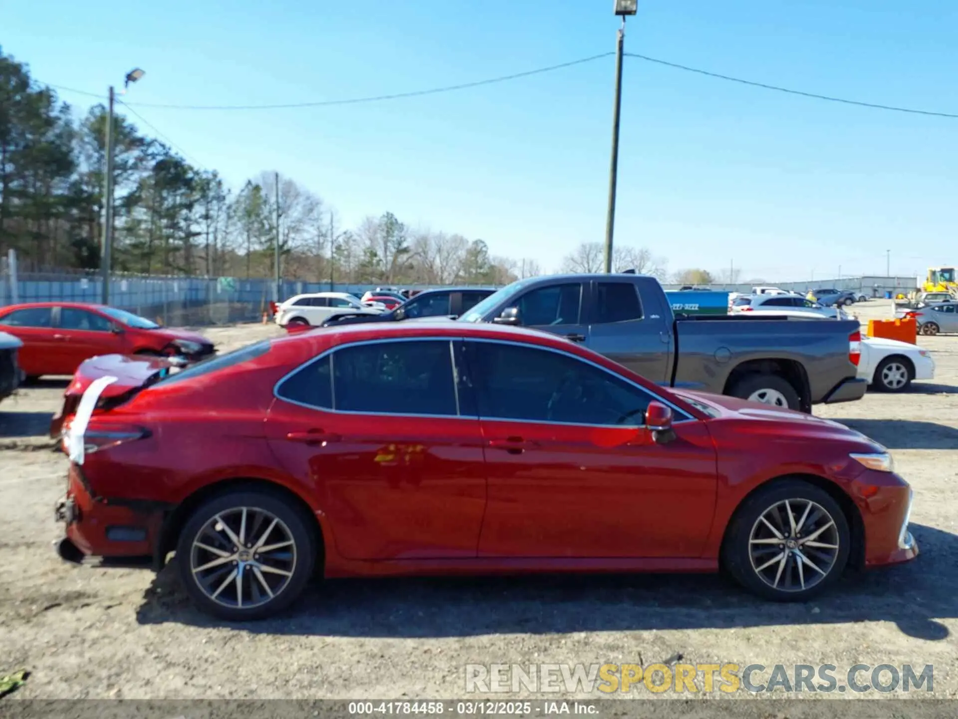 14 Photograph of a damaged car 4T1F31AK2NU576207 TOYOTA CAMRY 2022