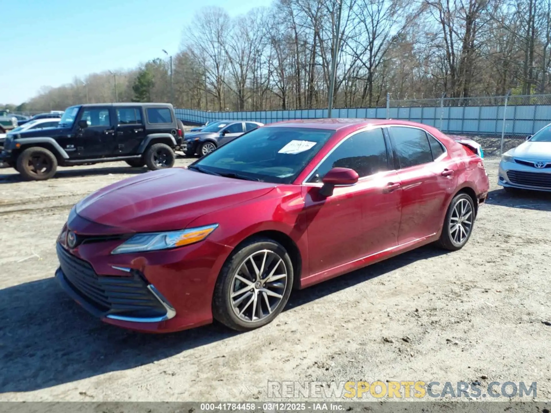 2 Photograph of a damaged car 4T1F31AK2NU576207 TOYOTA CAMRY 2022