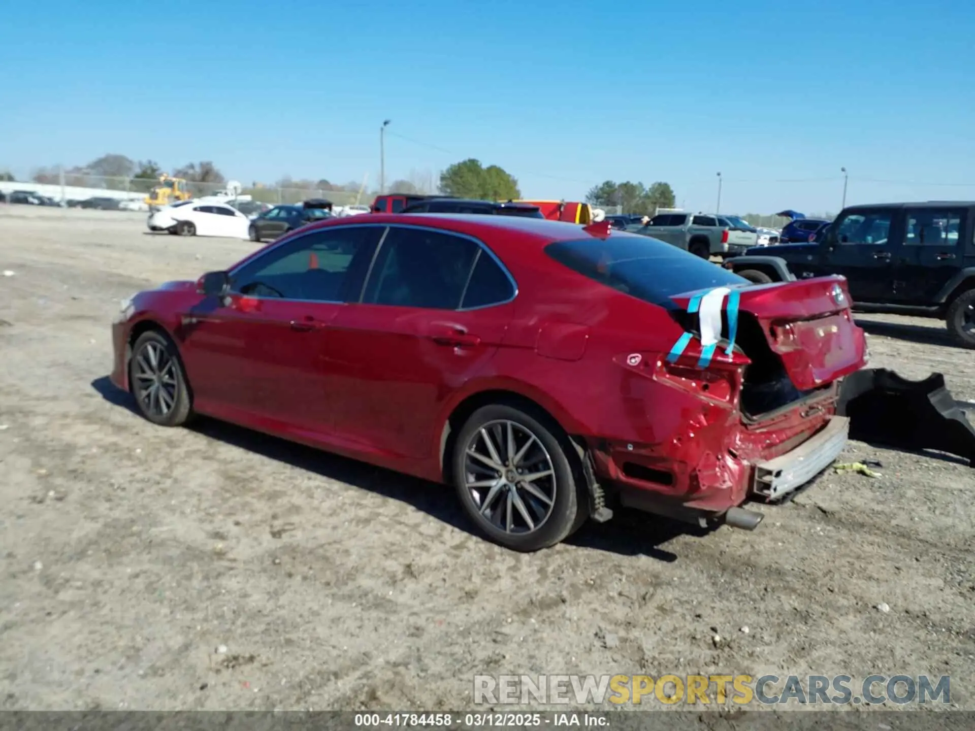 3 Photograph of a damaged car 4T1F31AK2NU576207 TOYOTA CAMRY 2022