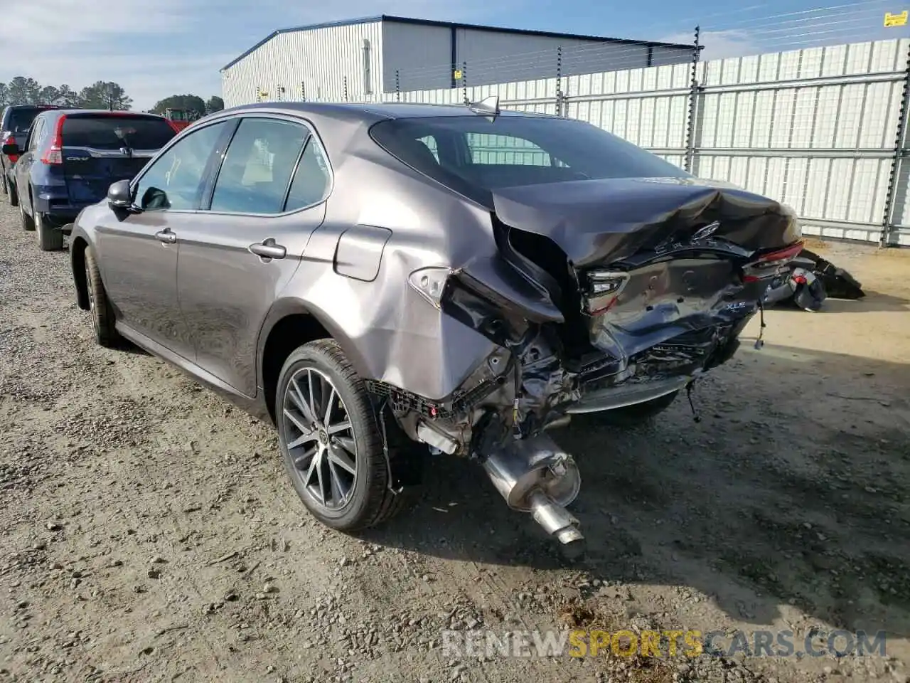 3 Photograph of a damaged car 4T1F31AK2NU579625 TOYOTA CAMRY 2022