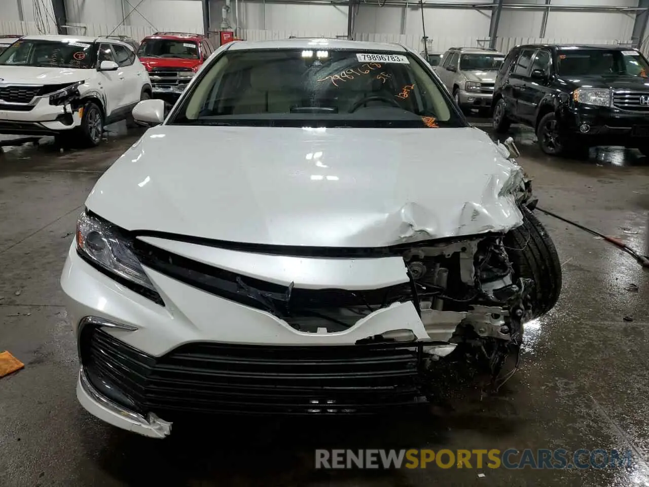 5 Photograph of a damaged car 4T1F31AK3NU582596 TOYOTA CAMRY 2022