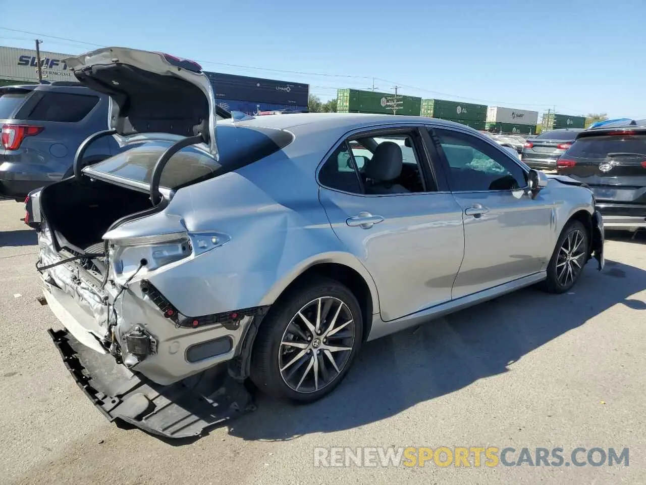3 Photograph of a damaged car 4T1F31AK3NU586910 TOYOTA CAMRY 2022