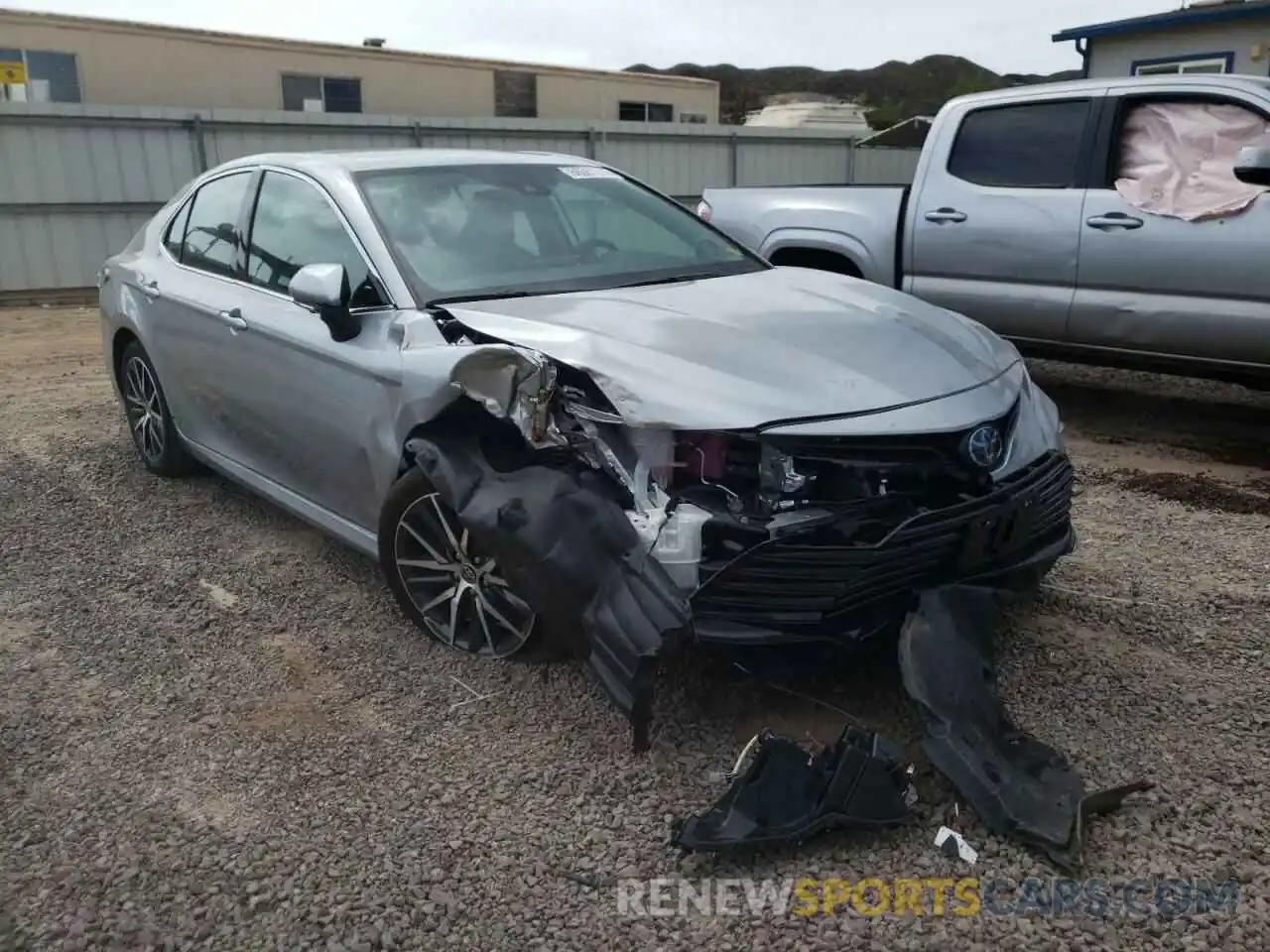 1 Photograph of a damaged car 4T1F31AK4NU577052 TOYOTA CAMRY 2022