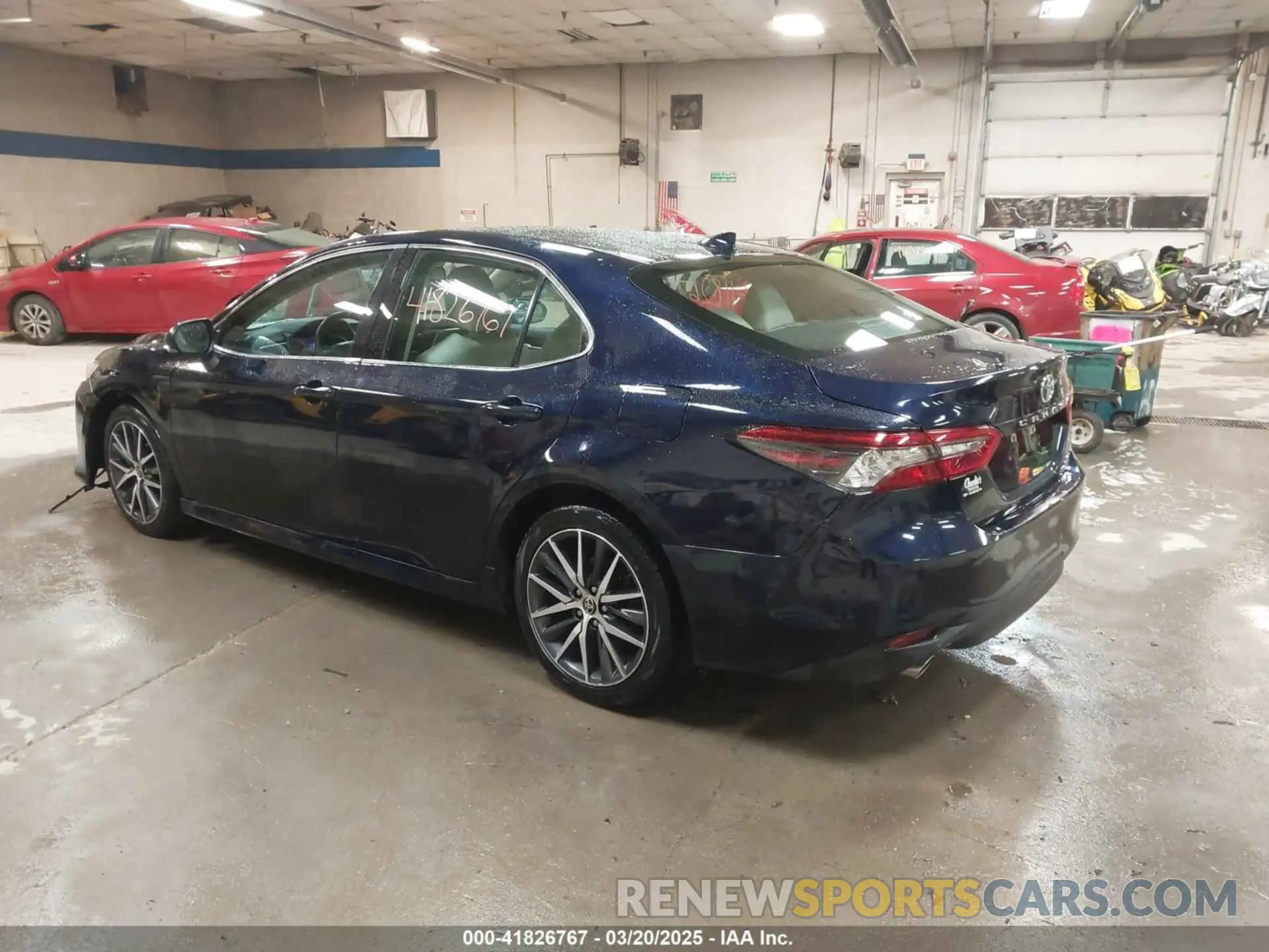3 Photograph of a damaged car 4T1F31AK4NU579884 TOYOTA CAMRY 2022