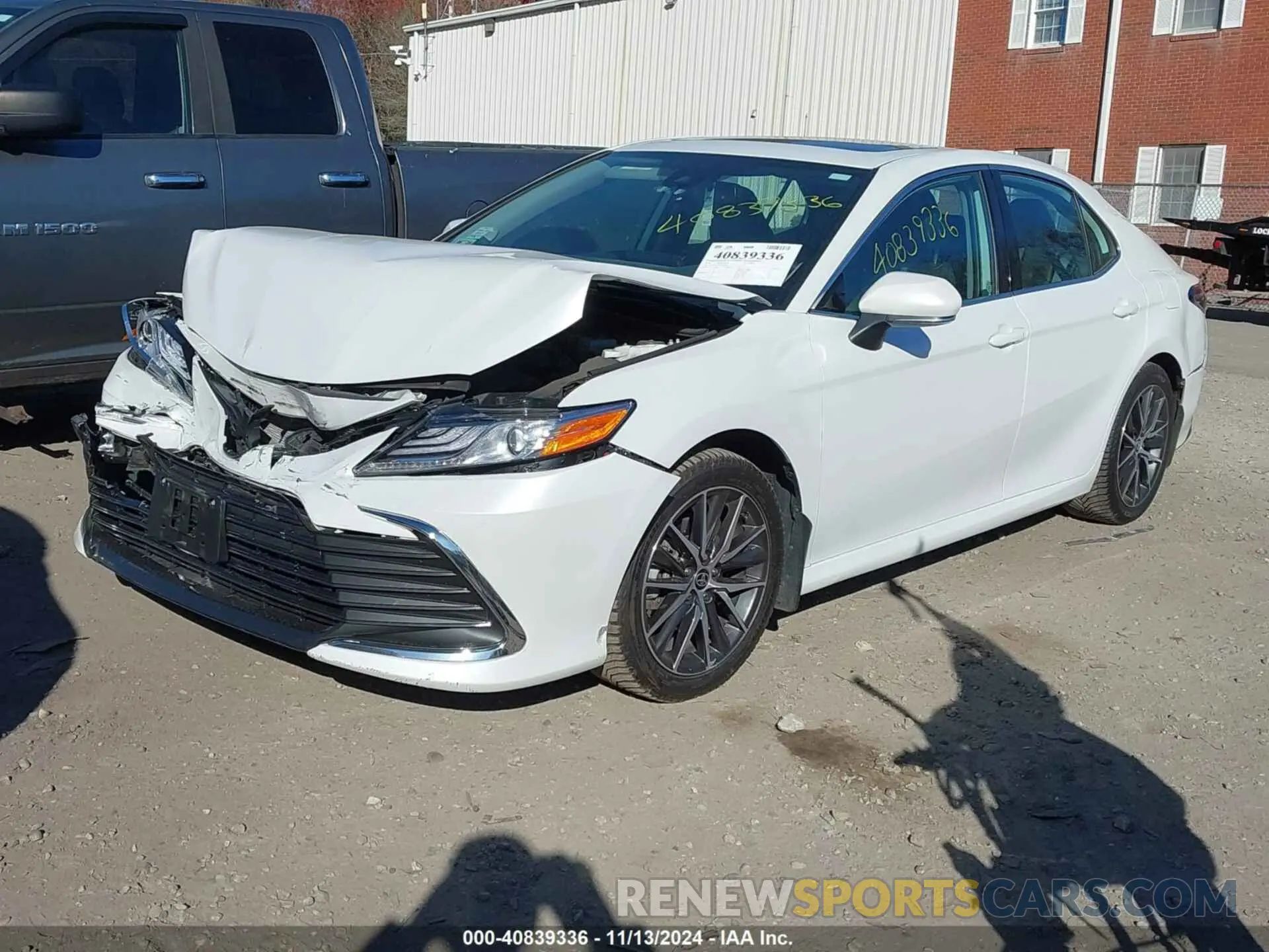 2 Photograph of a damaged car 4T1F31AK4NU599424 TOYOTA CAMRY 2022