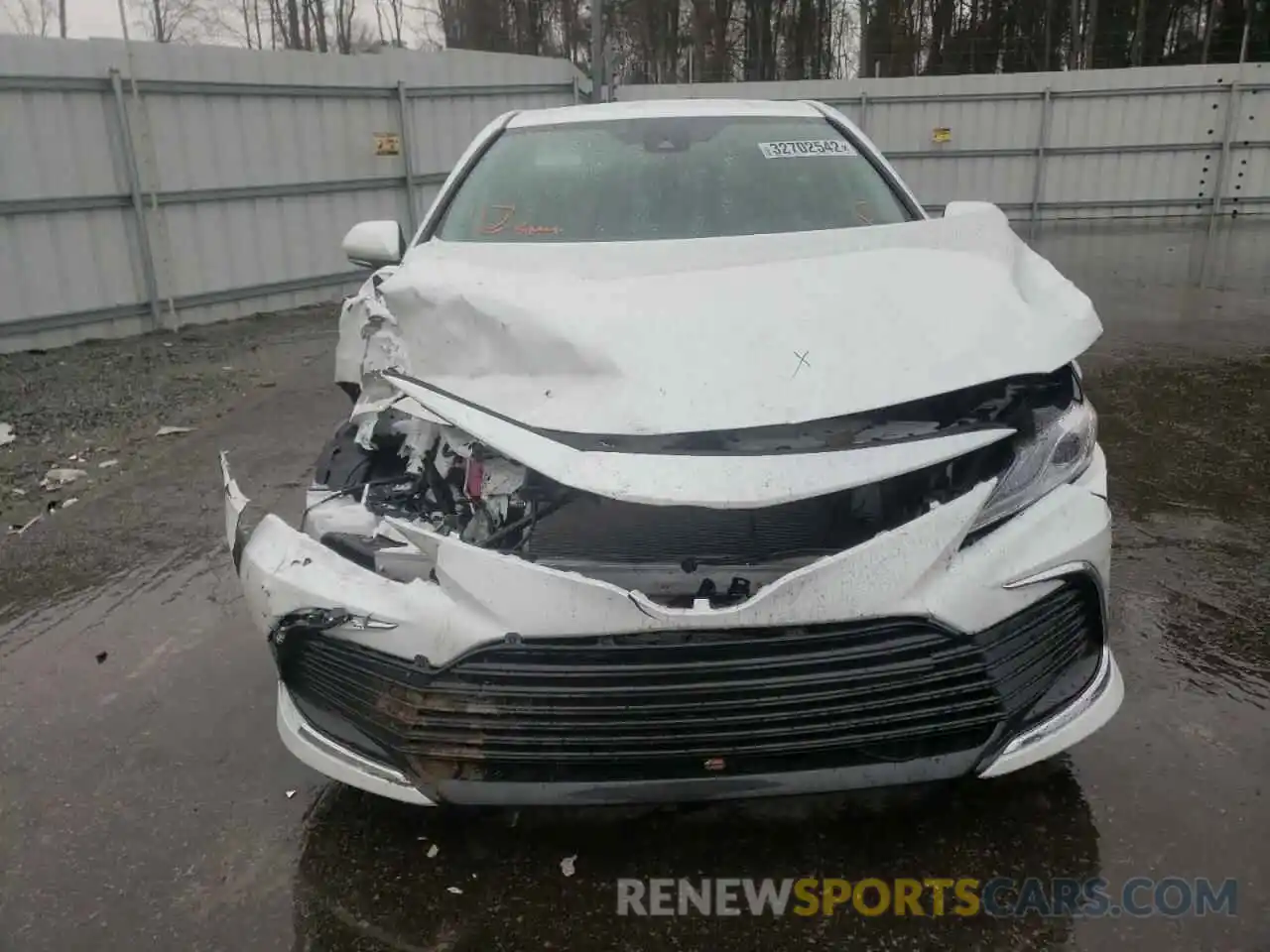 9 Photograph of a damaged car 4T1F31AK6NU573794 TOYOTA CAMRY 2022