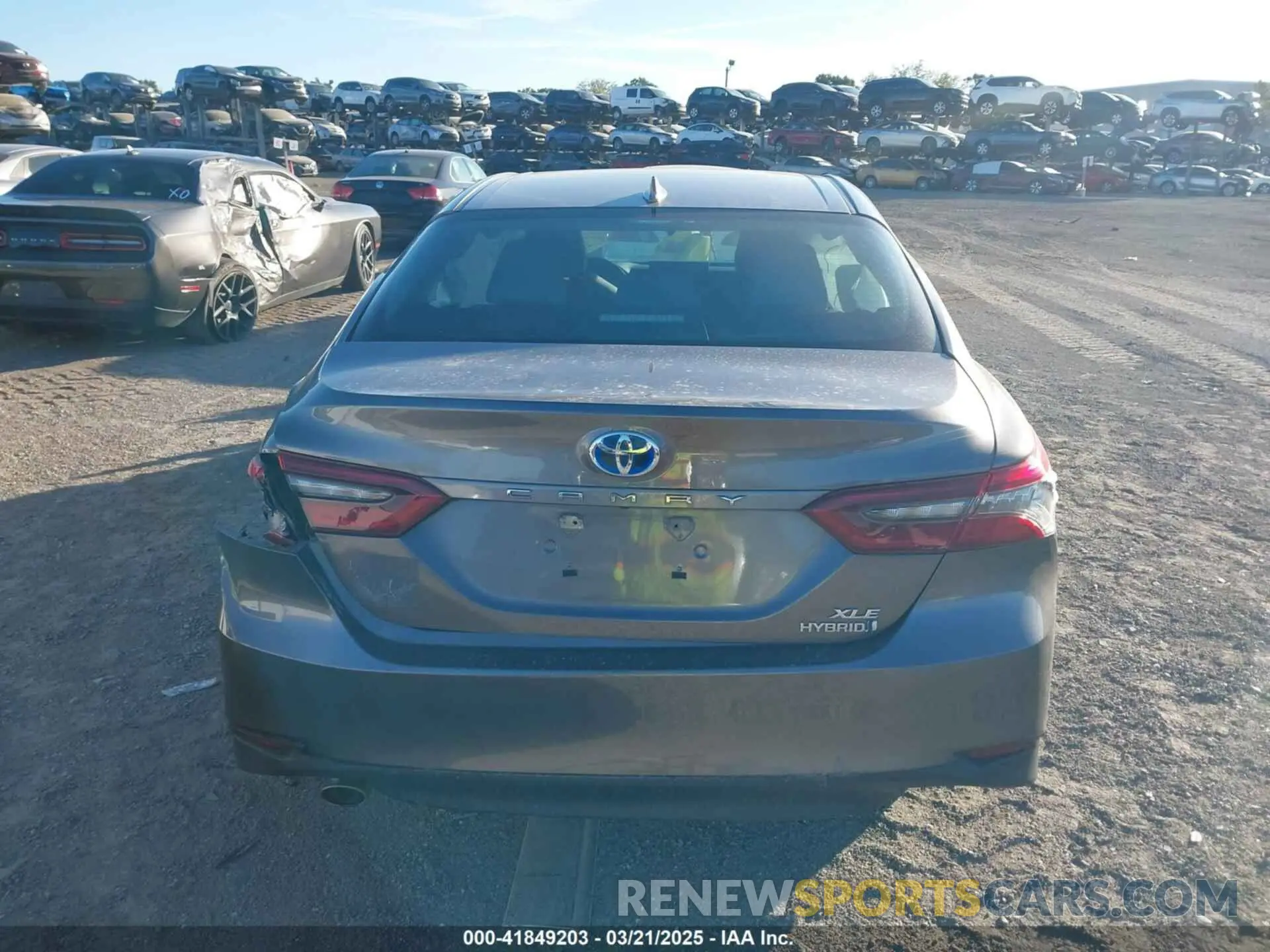16 Photograph of a damaged car 4T1F31AK7NU575845 TOYOTA CAMRY 2022