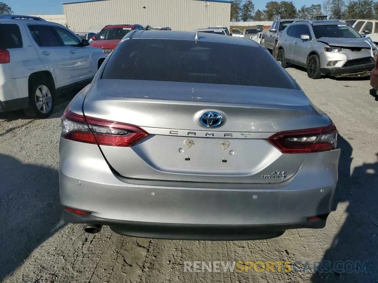 6 Photograph of a damaged car 4T1F31AK8NU577233 TOYOTA CAMRY 2022