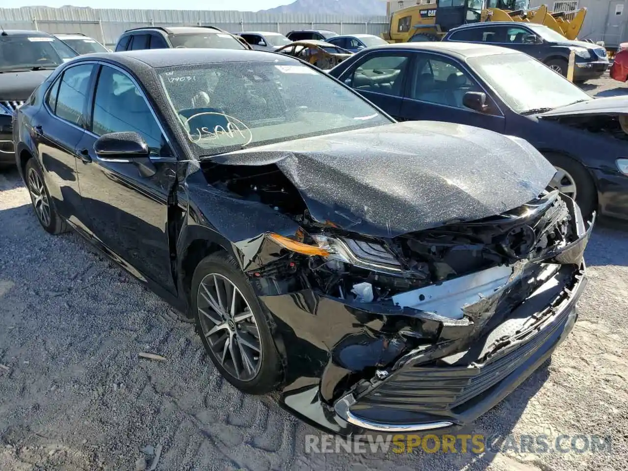 1 Photograph of a damaged car 4T1F31AK8NU578687 TOYOTA CAMRY 2022