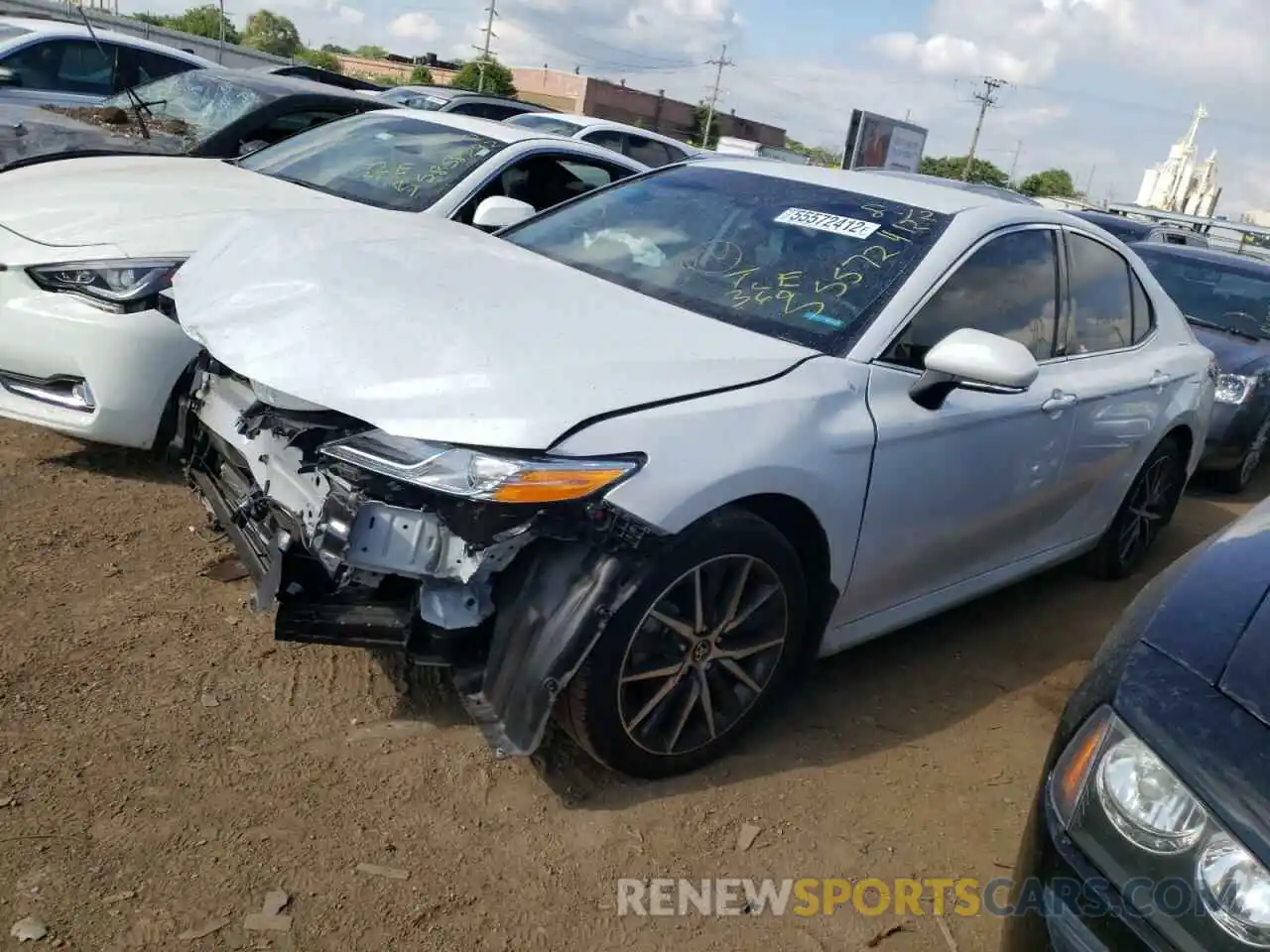 2 Photograph of a damaged car 4T1F31AK9NU575880 TOYOTA CAMRY 2022