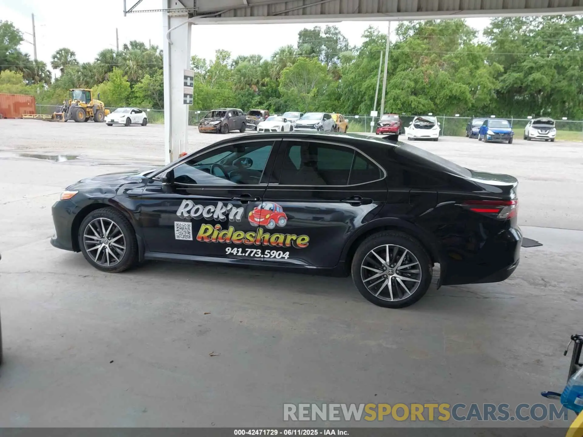 15 Photograph of a damaged car 4T1F31AK9NU586250 TOYOTA CAMRY 2022