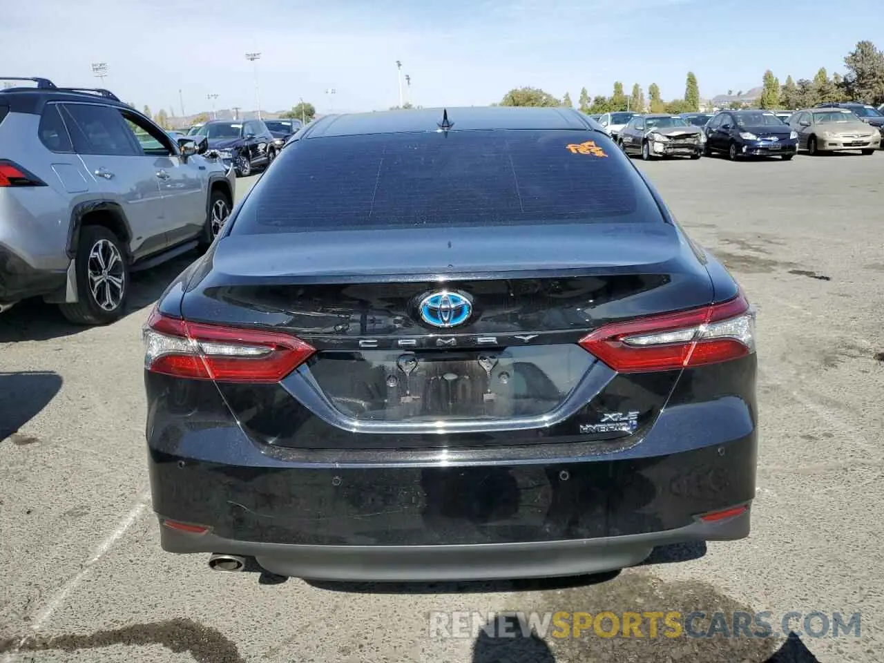6 Photograph of a damaged car 4T1F31AKXNU589626 TOYOTA CAMRY 2022