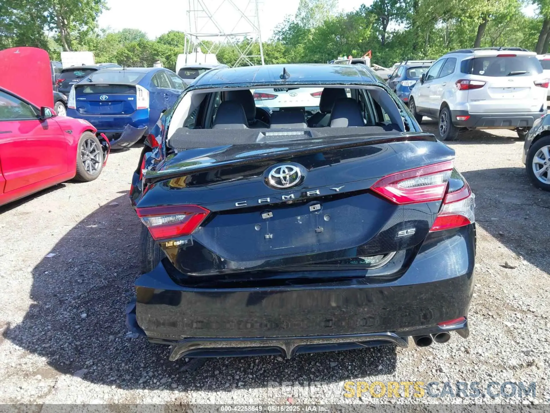 16 Photograph of a damaged car 4T1G11AK0NU017605 TOYOTA CAMRY 2022