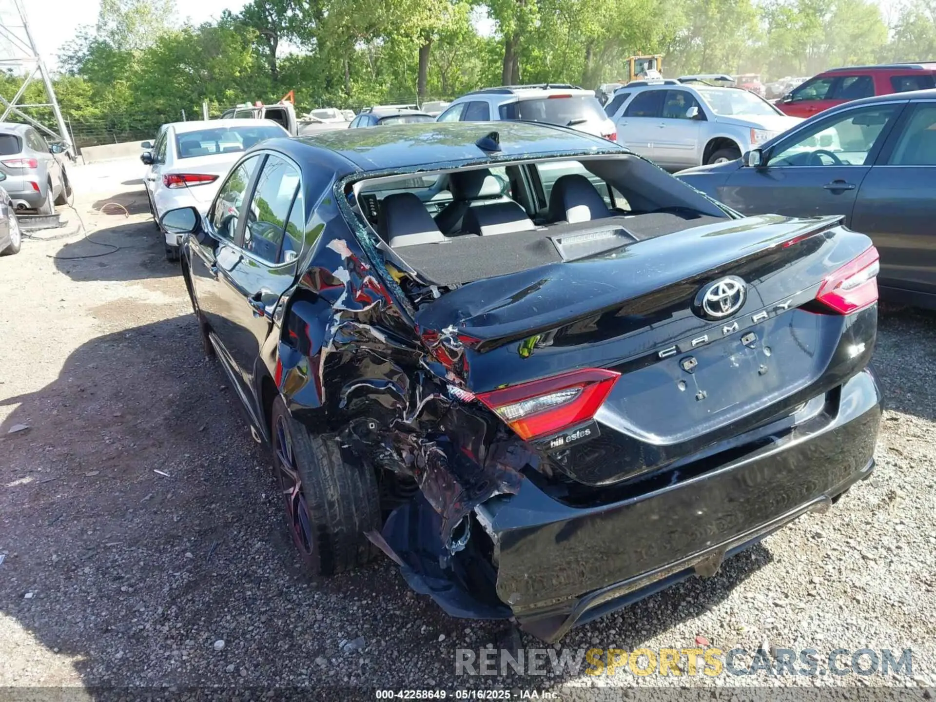 6 Photograph of a damaged car 4T1G11AK0NU017605 TOYOTA CAMRY 2022