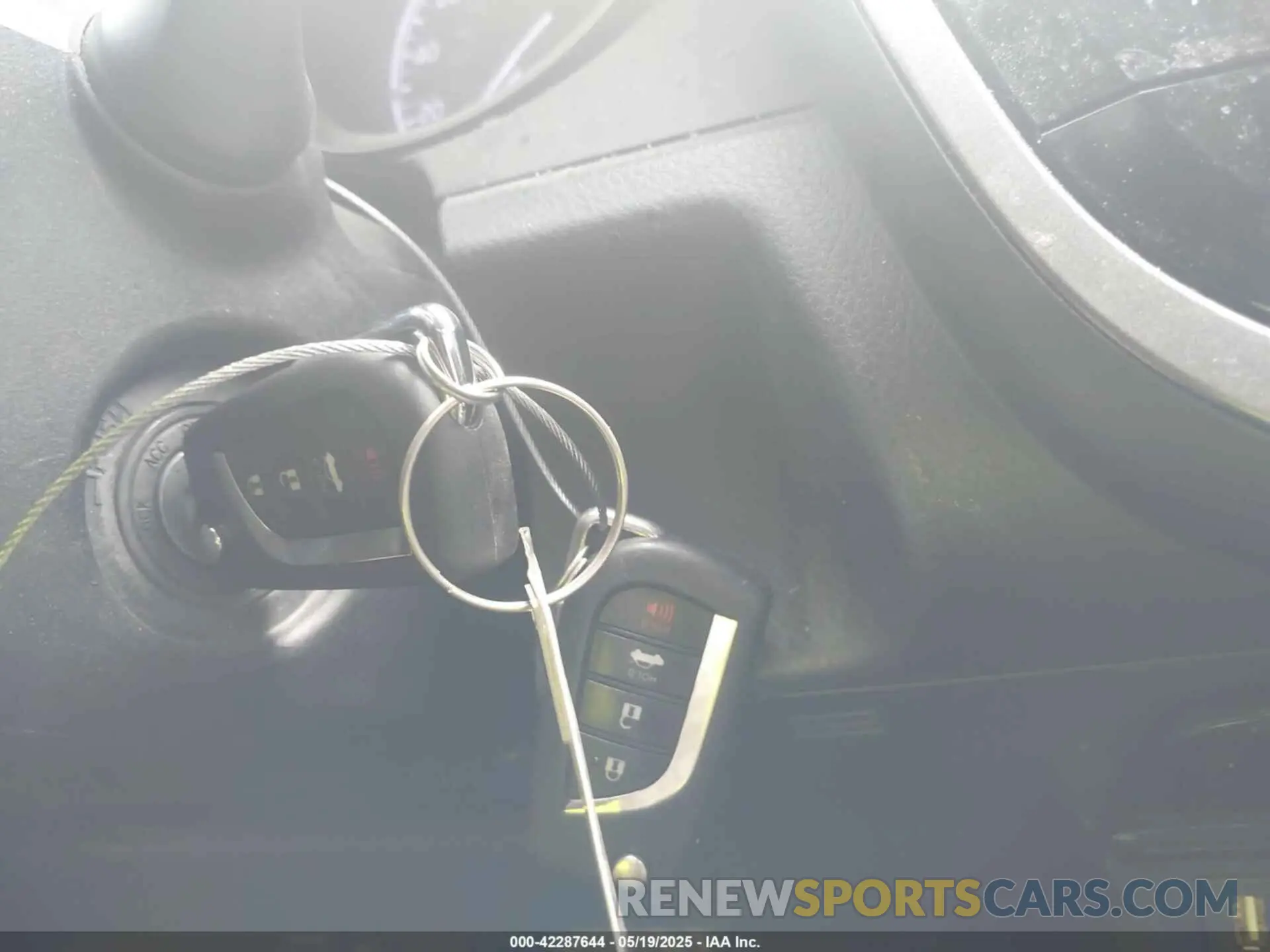 11 Photograph of a damaged car 4T1G11AK0NU019094 TOYOTA CAMRY 2022