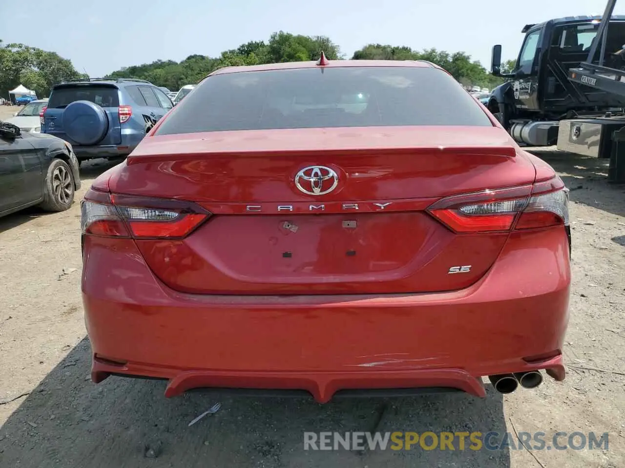 6 Photograph of a damaged car 4T1G11AK0NU031066 TOYOTA CAMRY 2022