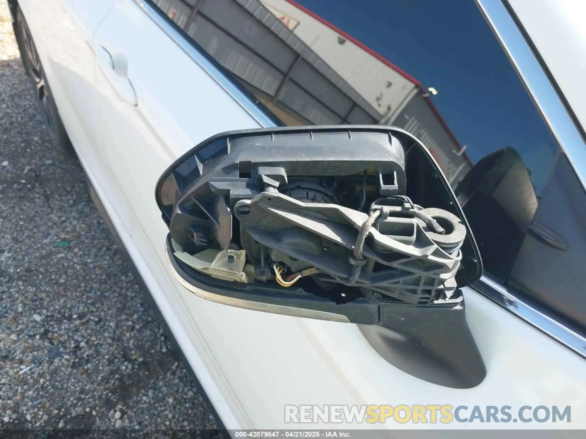 19 Photograph of a damaged car 4T1G11AK0NU040494 TOYOTA CAMRY 2022