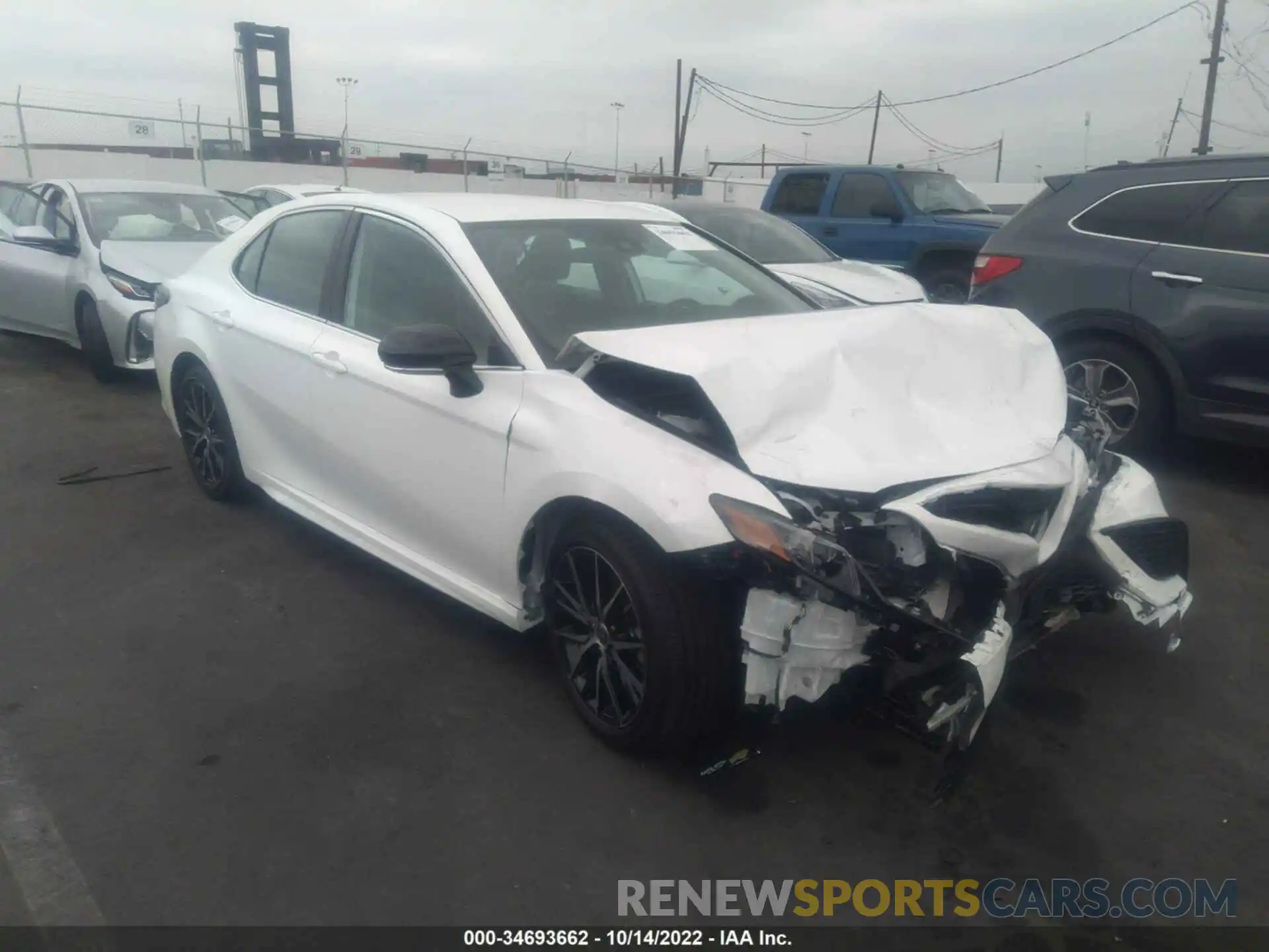 1 Photograph of a damaged car 4T1G11AK0NU048532 TOYOTA CAMRY 2022