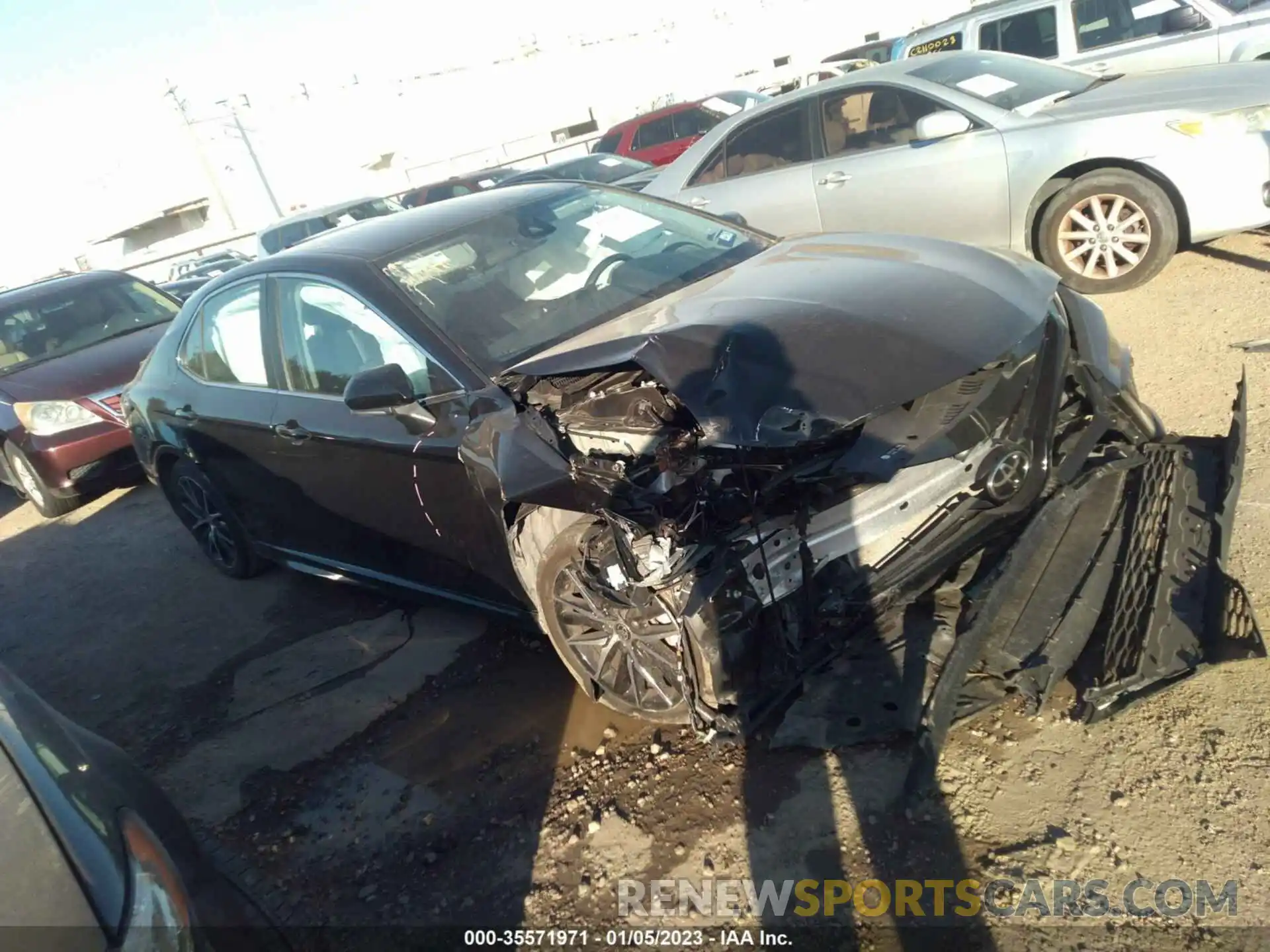 1 Photograph of a damaged car 4T1G11AK0NU050989 TOYOTA CAMRY 2022