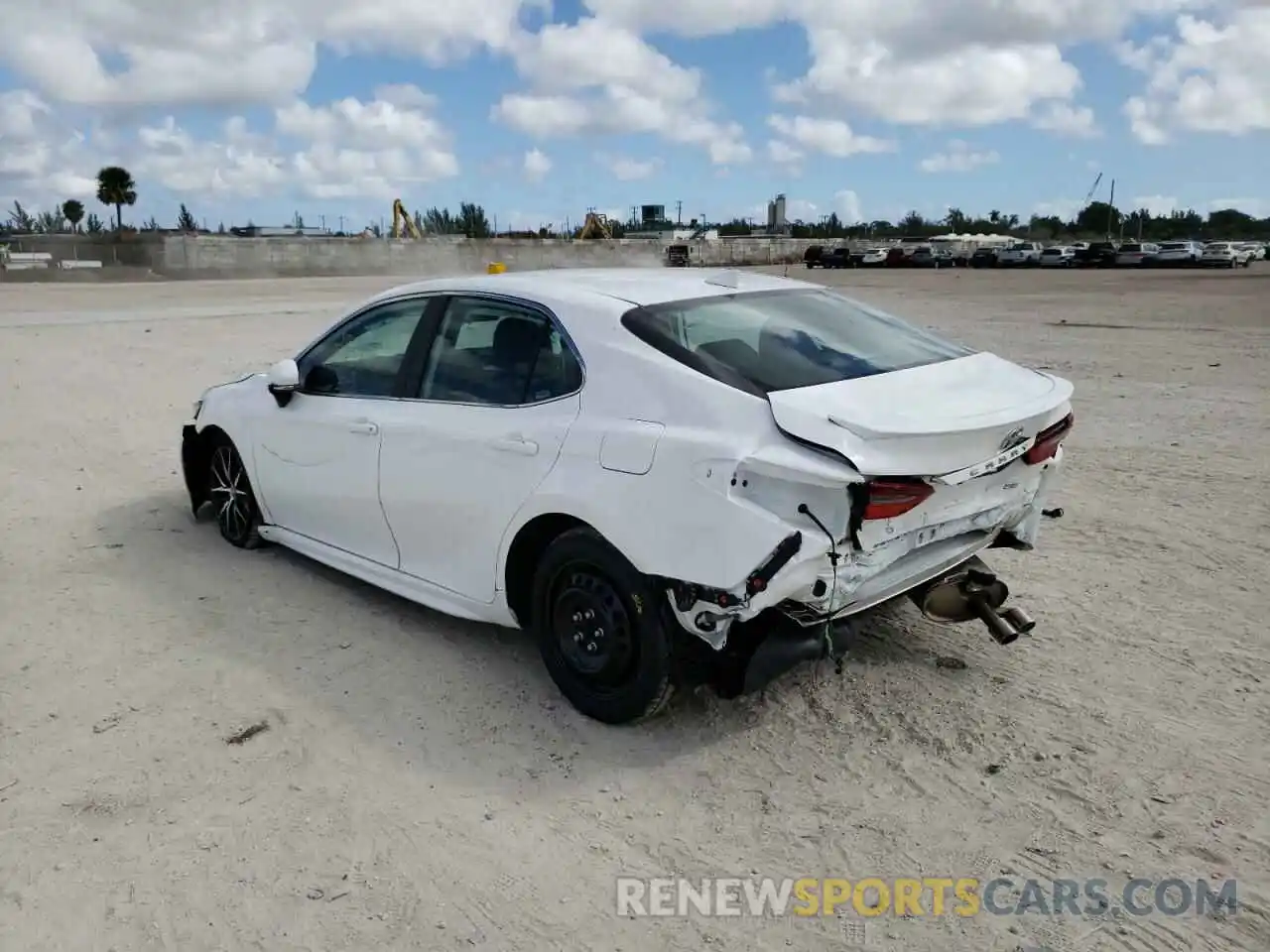 3 Photograph of a damaged car 4T1G11AK0NU618514 TOYOTA CAMRY 2022