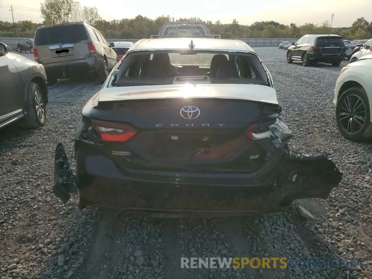 6 Photograph of a damaged car 4T1G11AK0NU625298 TOYOTA CAMRY 2022